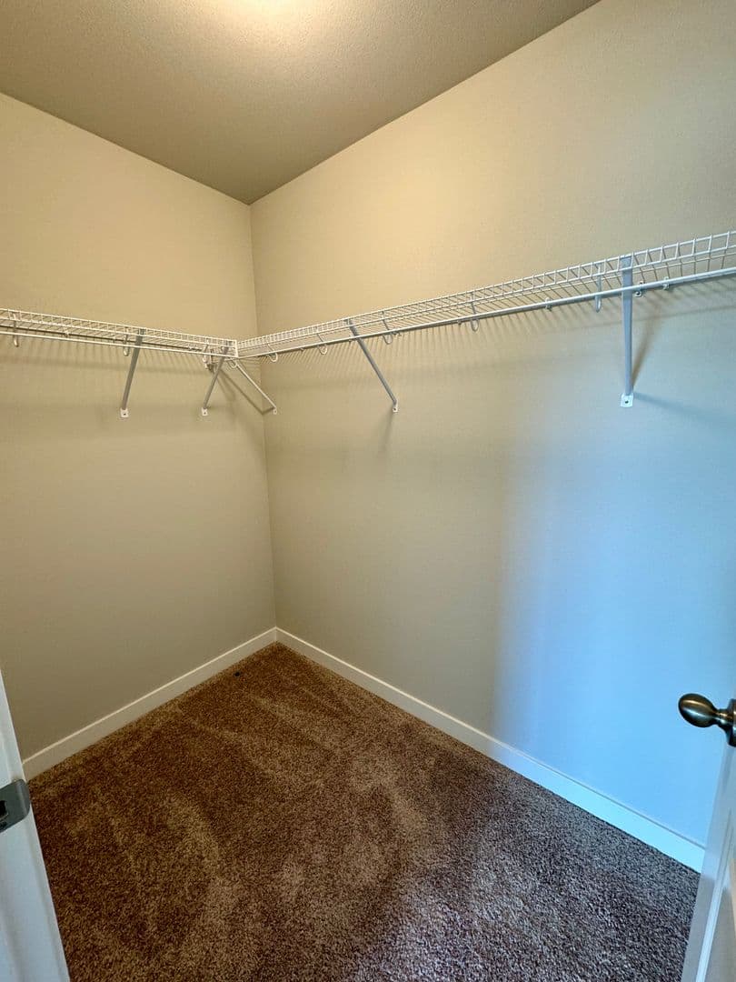 Ridgefield House: 7030 N MONTGOMERY WAY