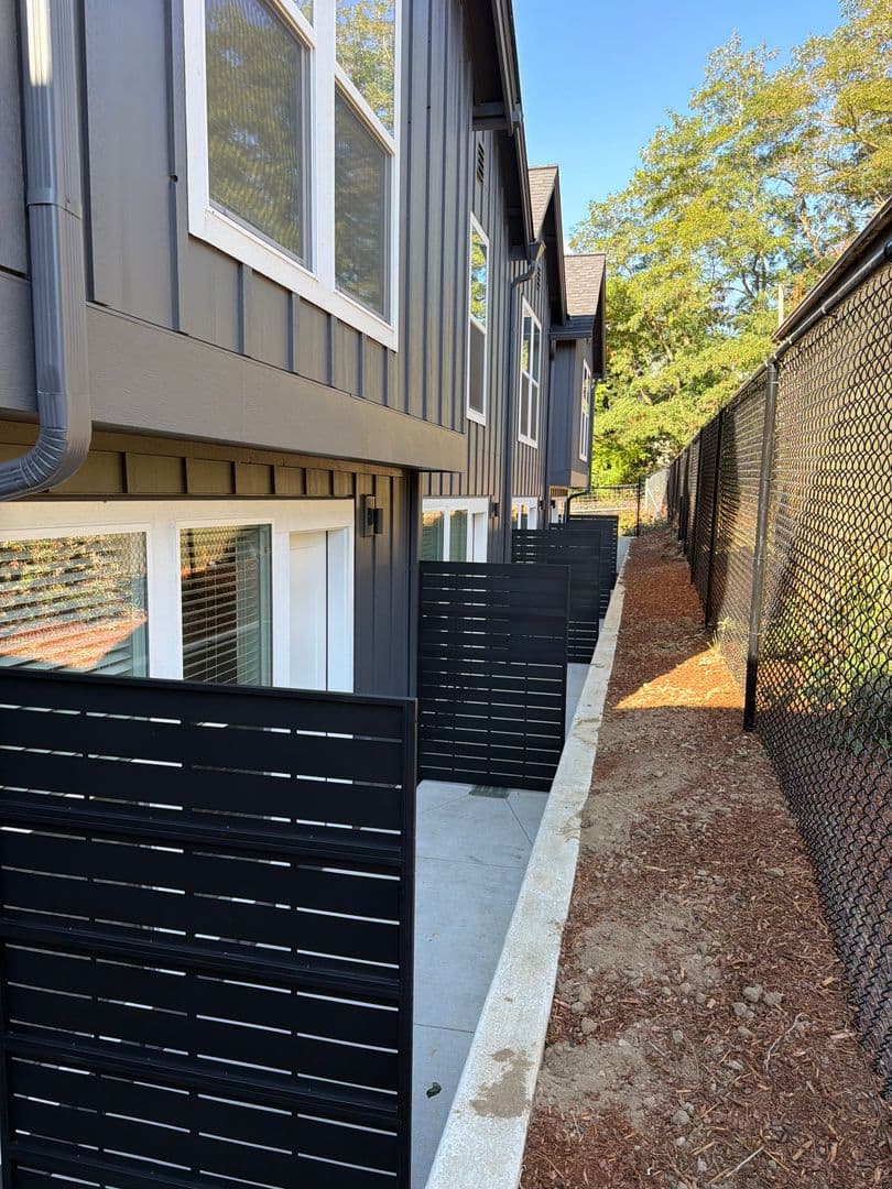 Vancouver Townhome: 5406 NE 34th St - B-6