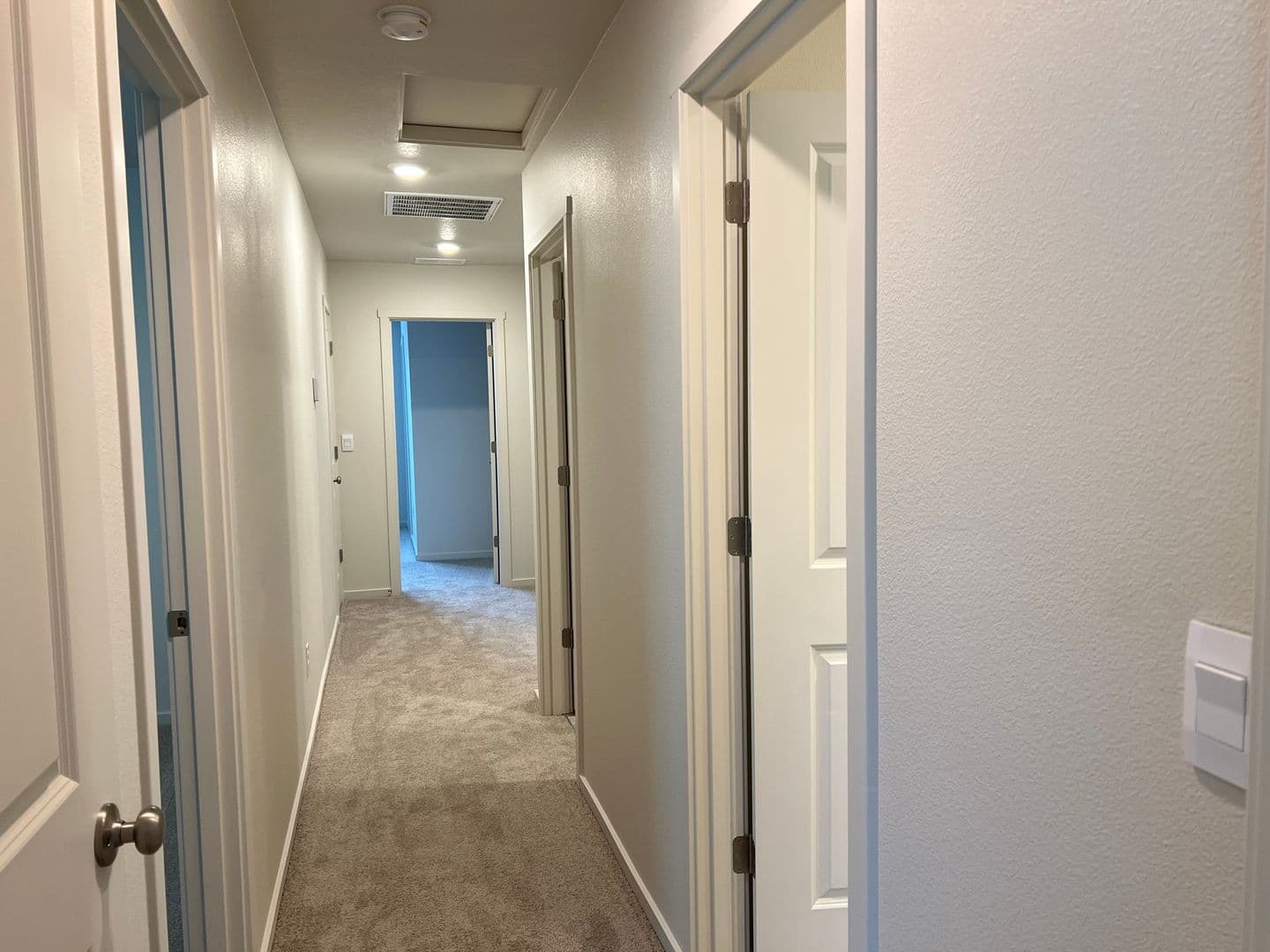 Vancouver Townhome: 619  NE 72nd St