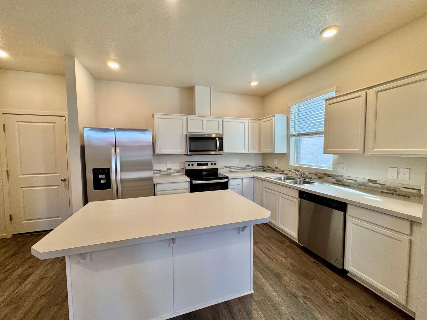 Vancouver Townhome: 619  NE 72nd St