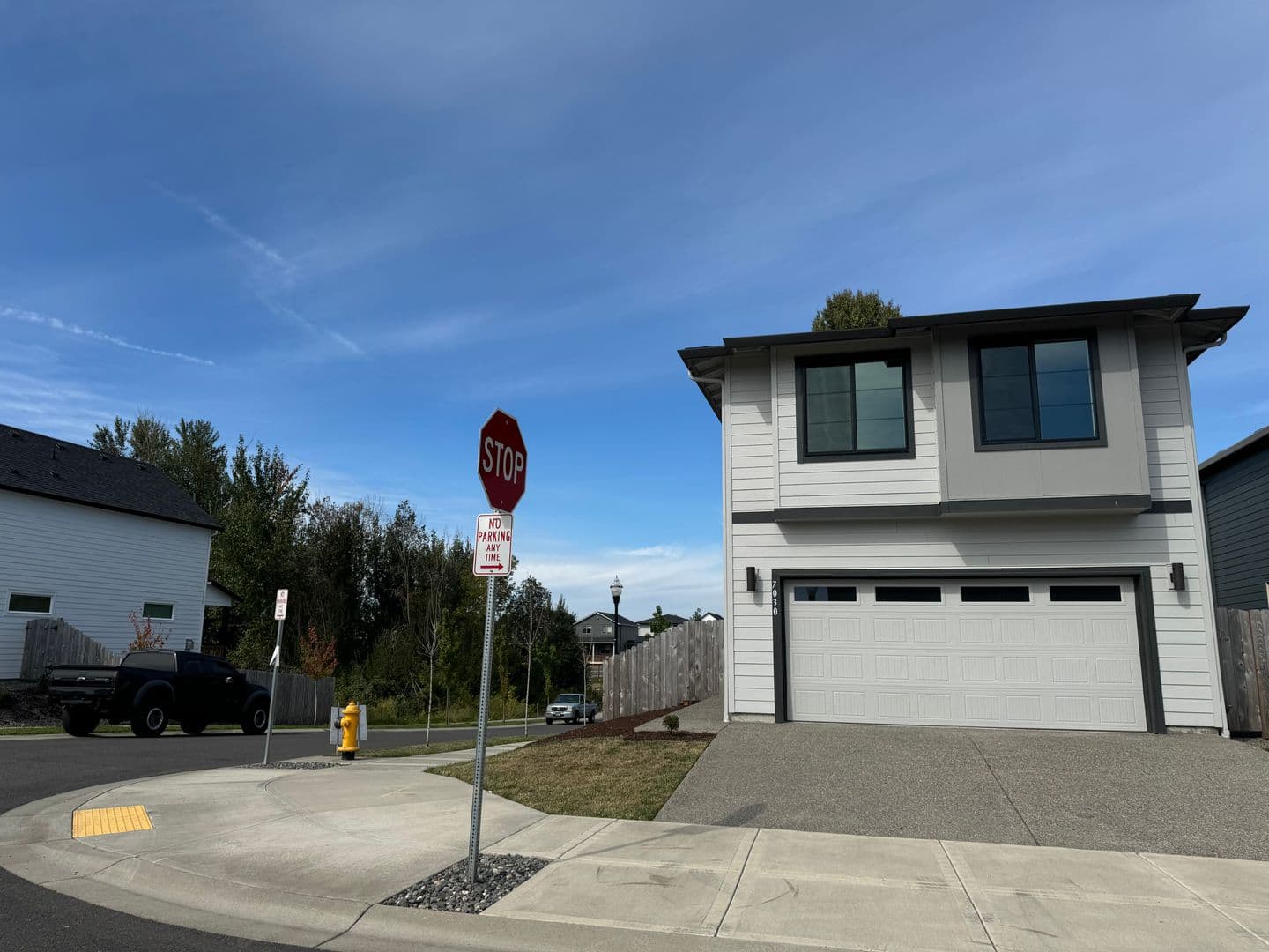 Ridgefield House: 7030 N MONTGOMERY WAY