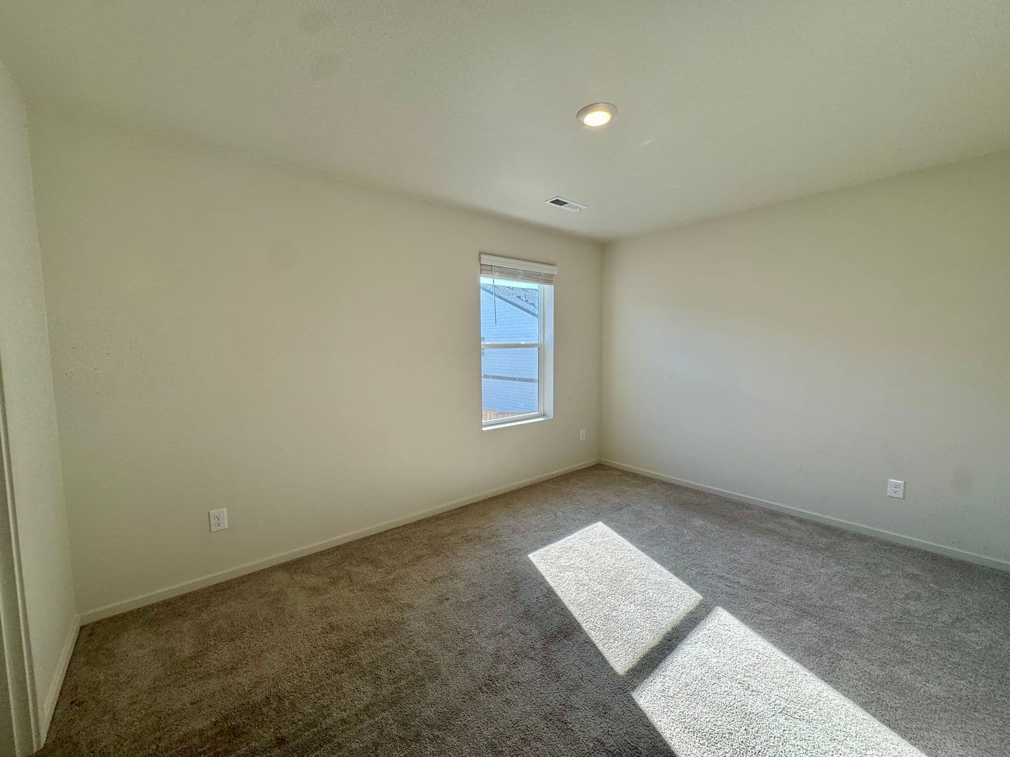 Vancouver Townhome: 619  NE 72nd St