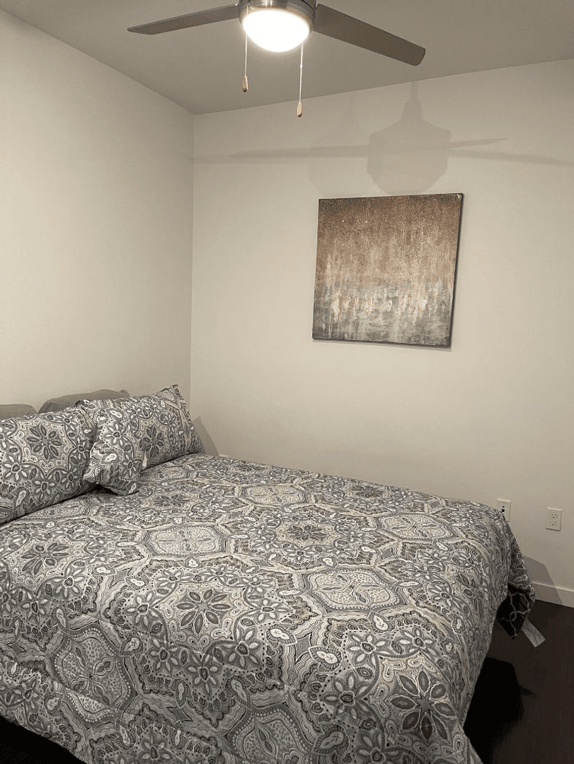 Seattle Apartment: 11 West Mercer Street
