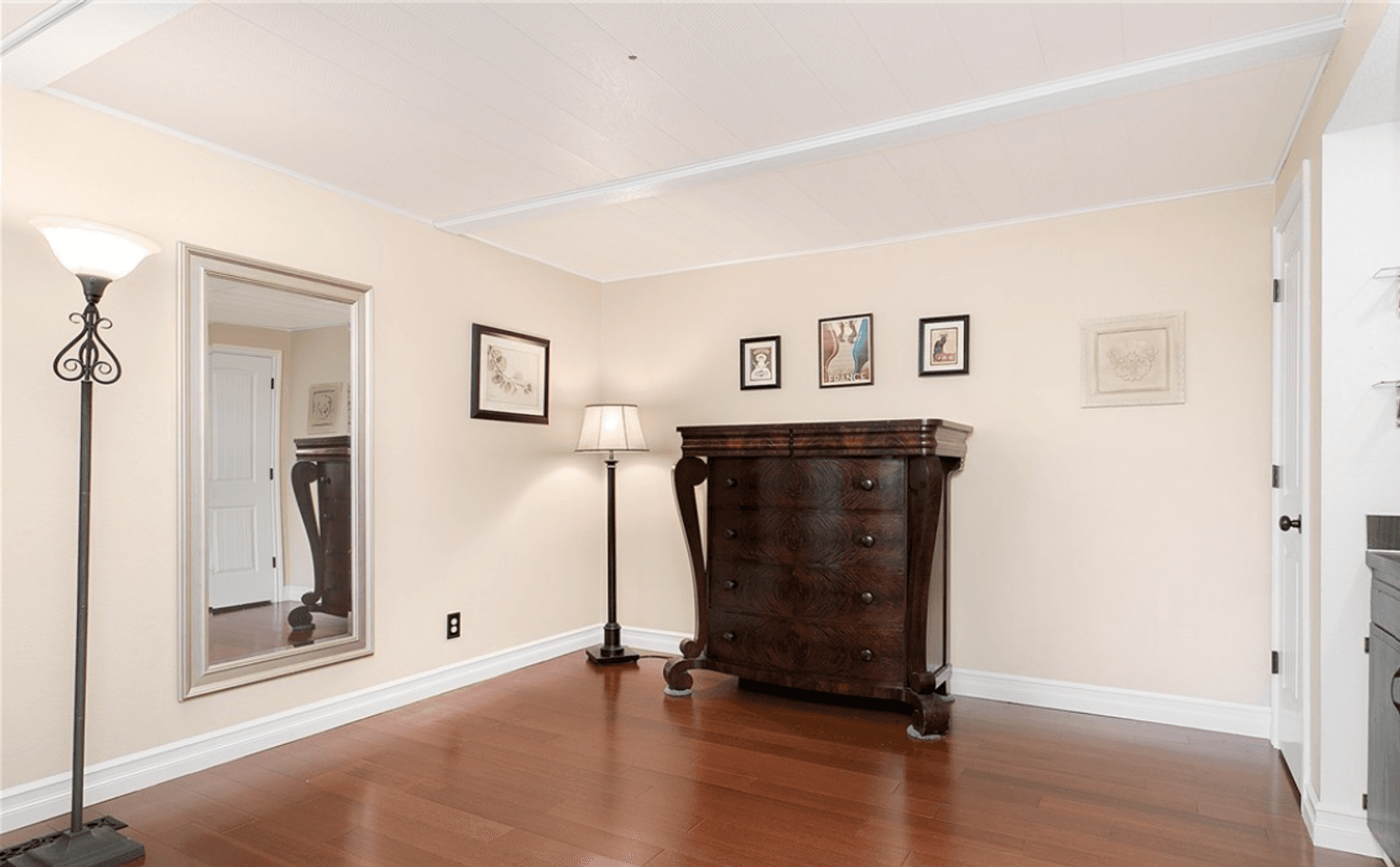 Federal Way House: 3214 SW 326th St.