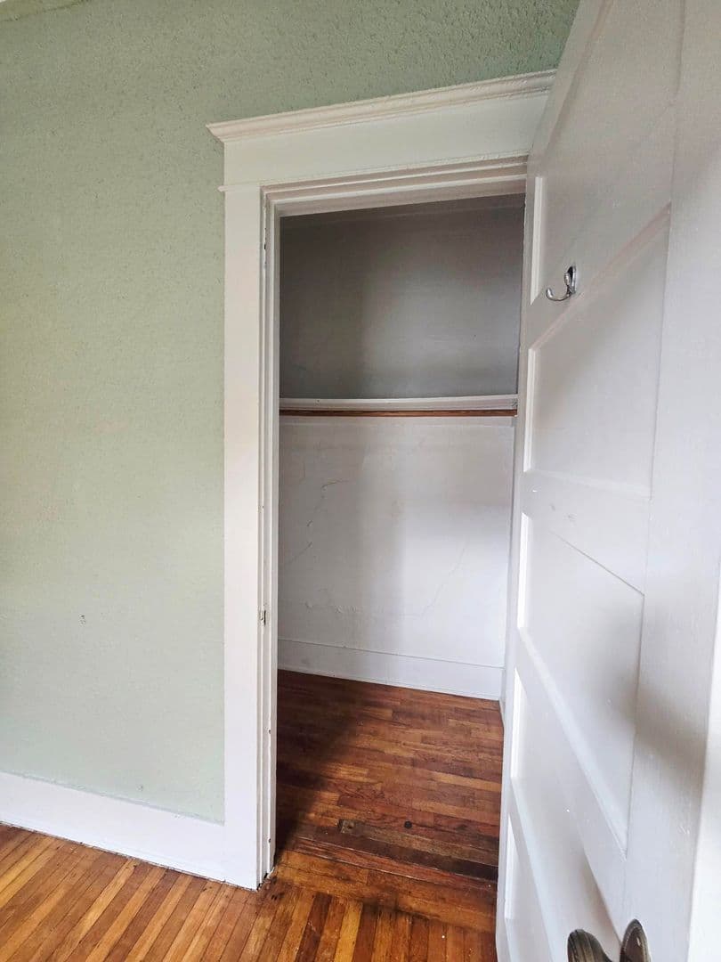 Tacoma Apartment: 1303 Division Ave
