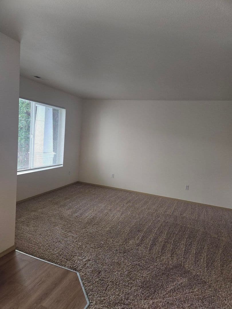 Puyallup House: 18420 95th Ave CT E