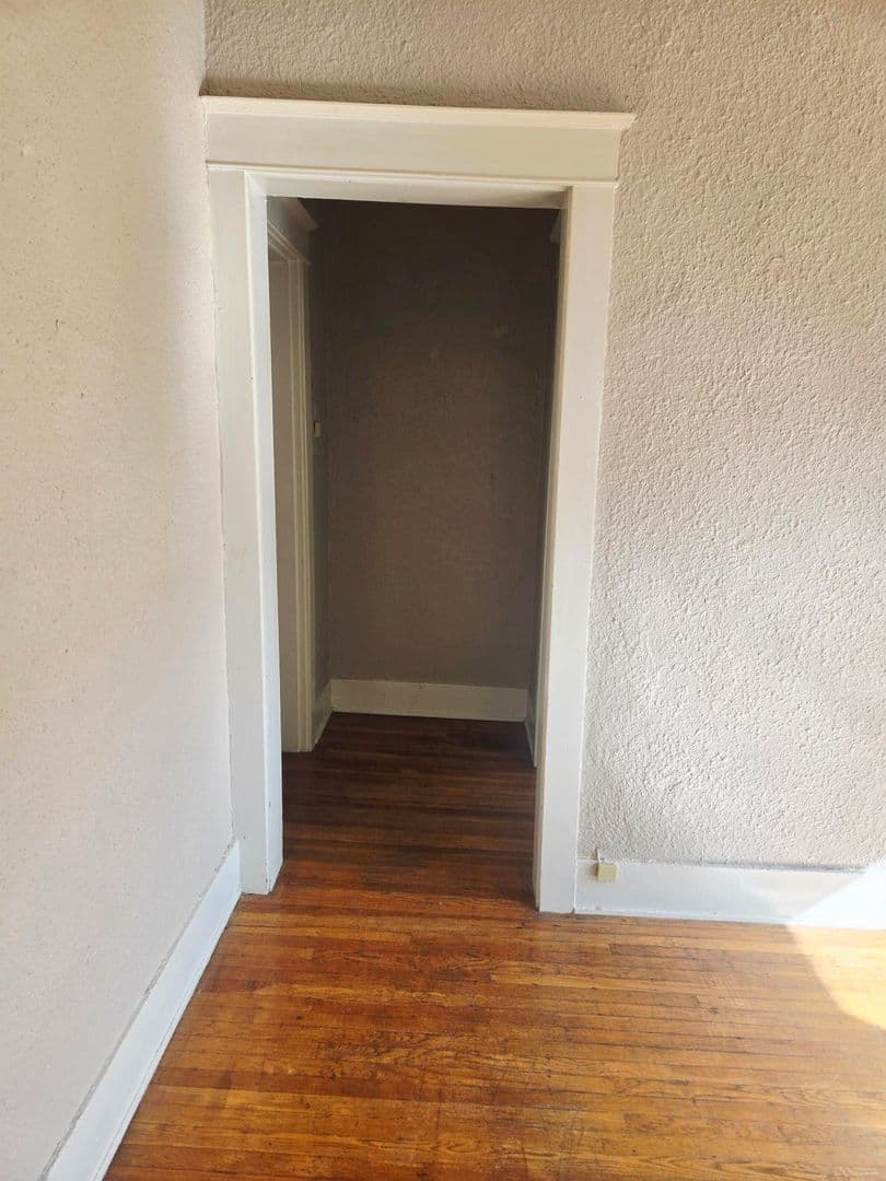 Tacoma Apartment: 1303 Division Ave