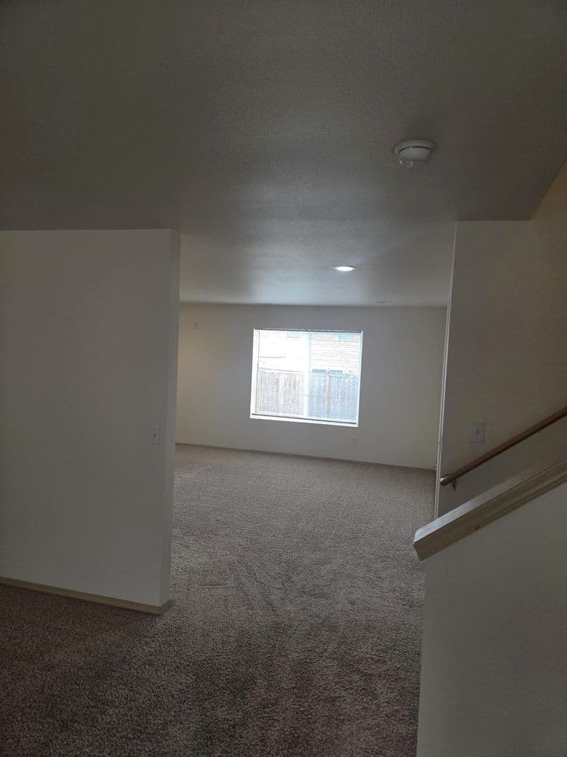 Puyallup House: 18420 95th Ave CT E