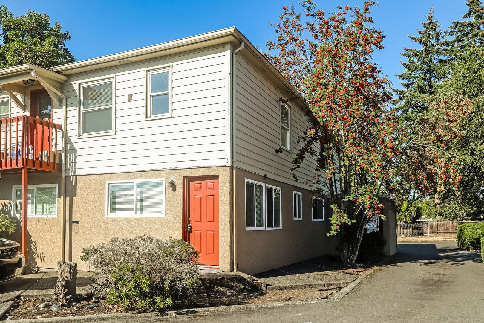 Tacoma Apartment: 1307 Garfield Street S