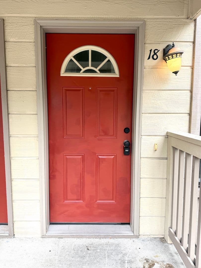 Lakewood Townhome: 12505-12511 98th Ave Ct SW