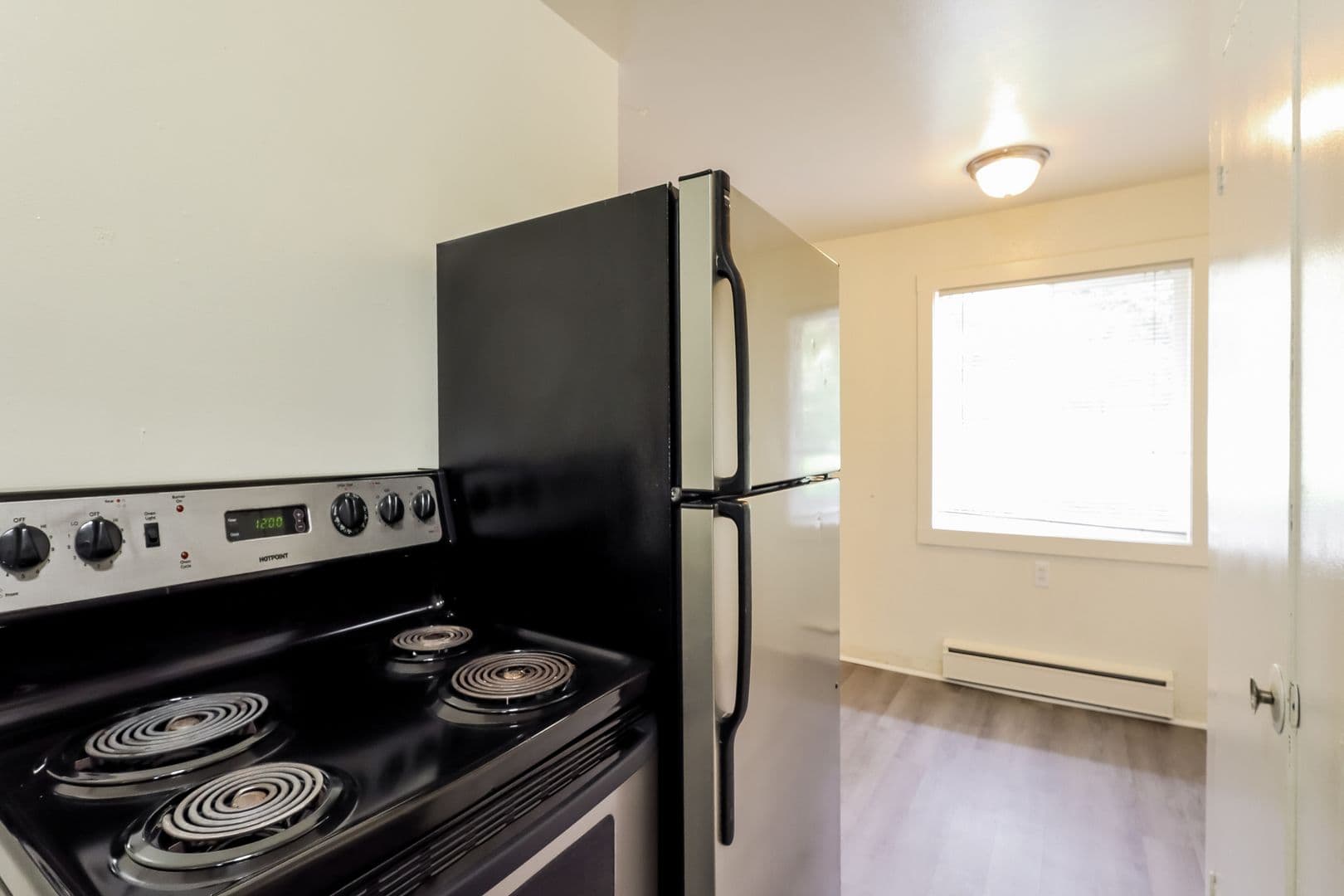 Tacoma Apartment: 1914–1918 106th Street S