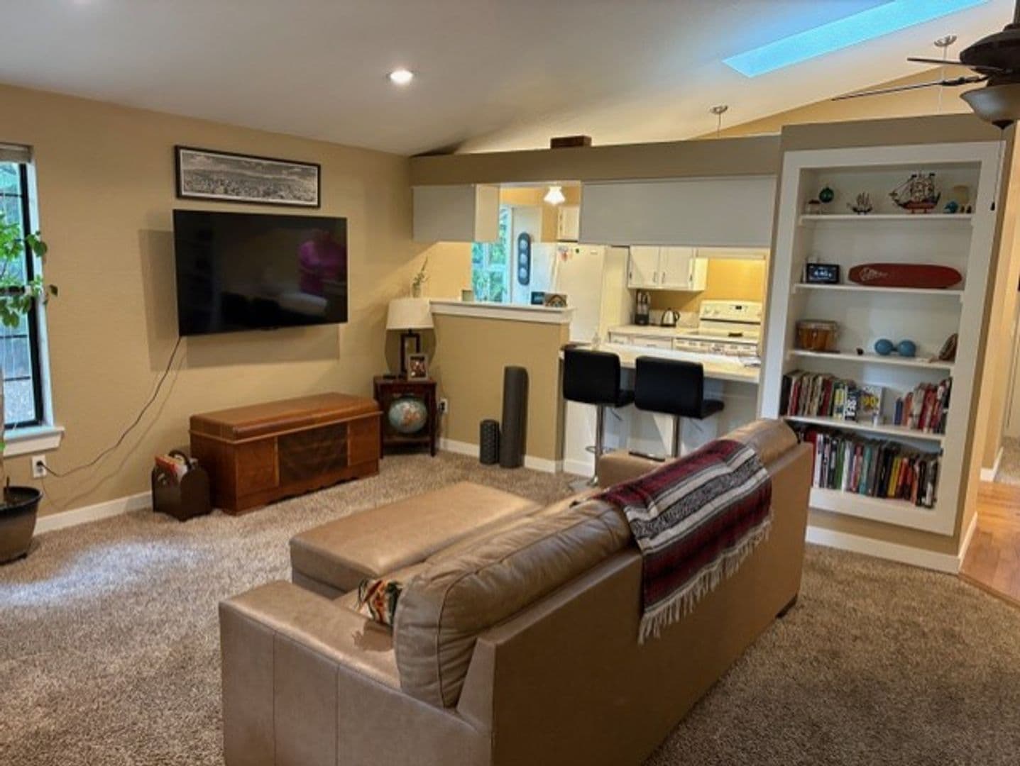 Tumwater House: 1255 Bay Loop SW