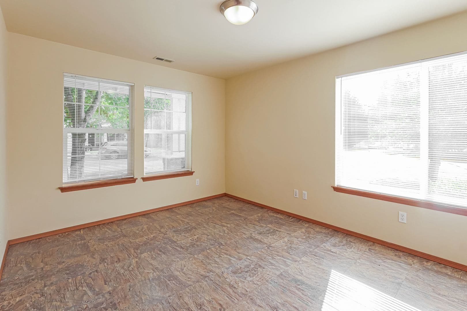 Tumwater House: 6907 Desperado Dr SE