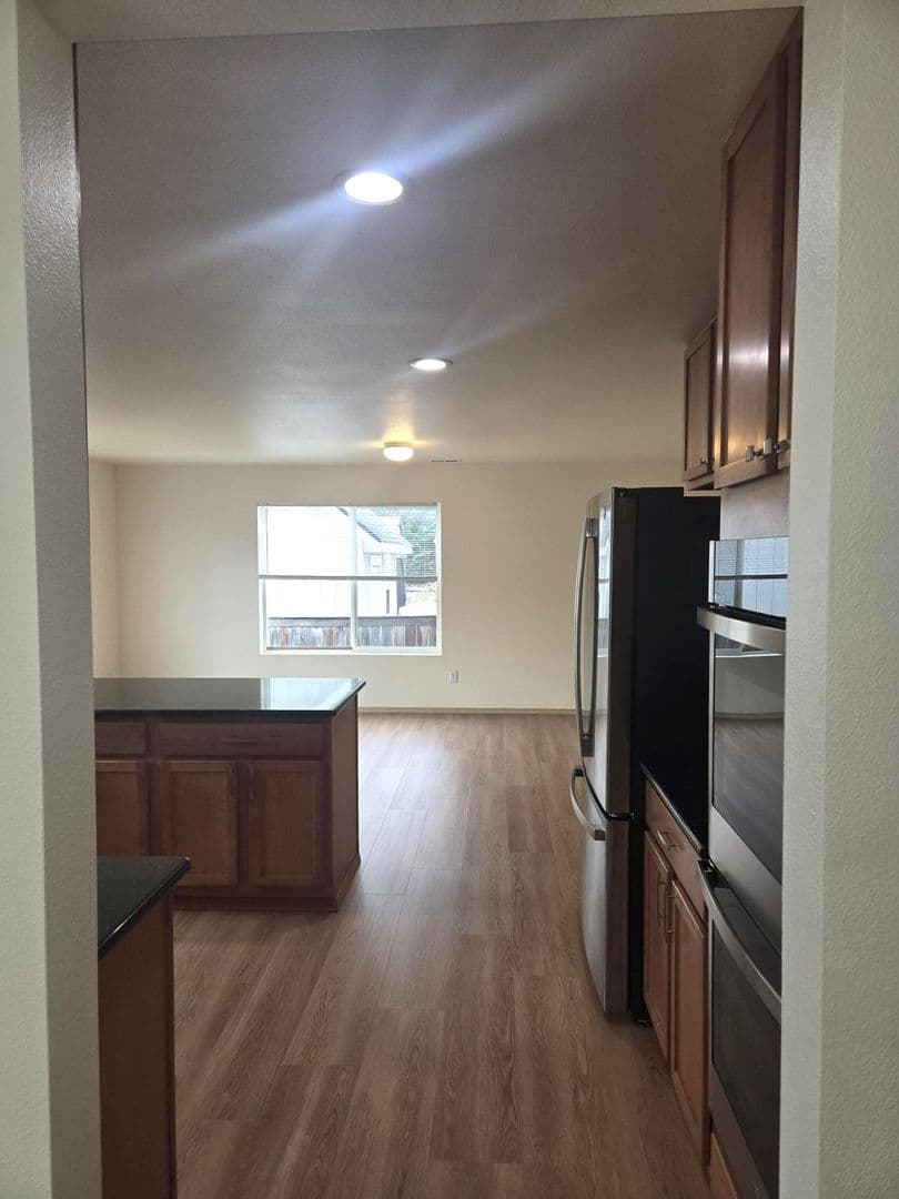 Puyallup House: 18420 95th Ave CT E
