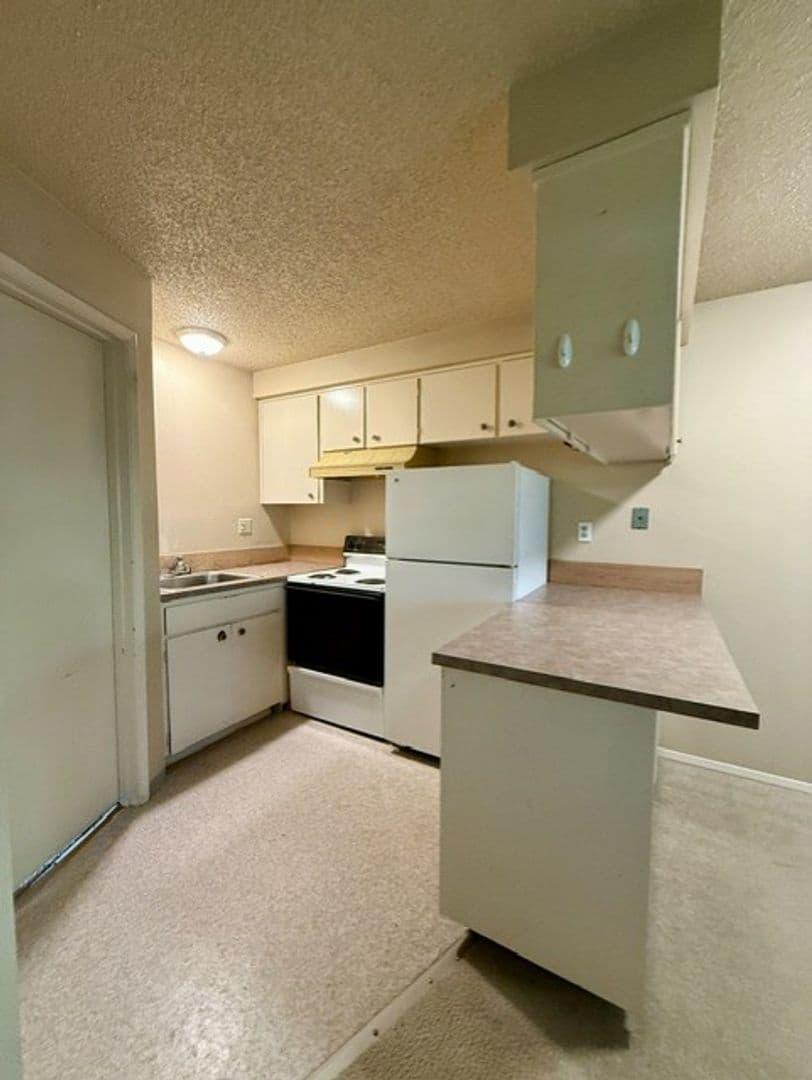 Olympia Apartment: 811 13th Ave SE