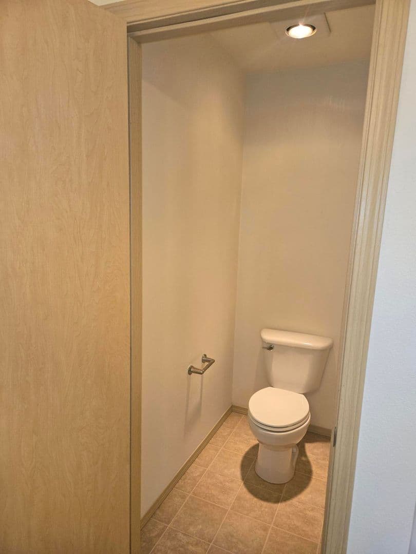 Puyallup House: 18420 95th Ave CT E