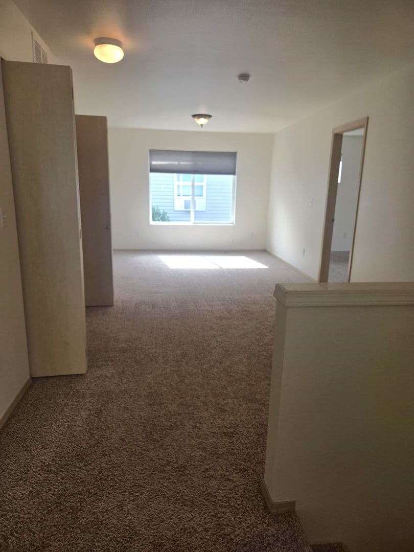 Puyallup House: 18420 95th Ave CT E