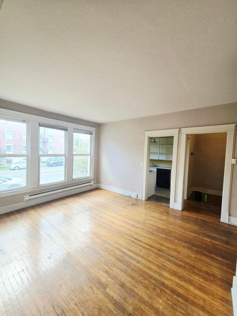 Tacoma Apartment: 1303 Division Ave