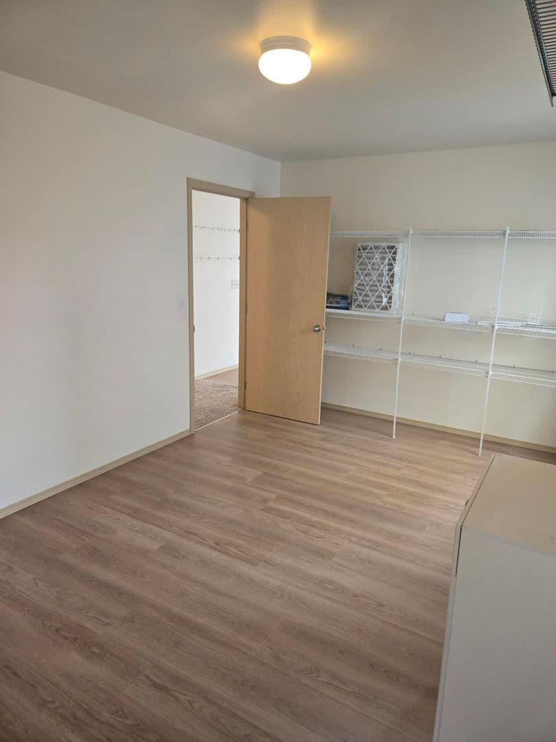 Puyallup House: 18420 95th Ave CT E