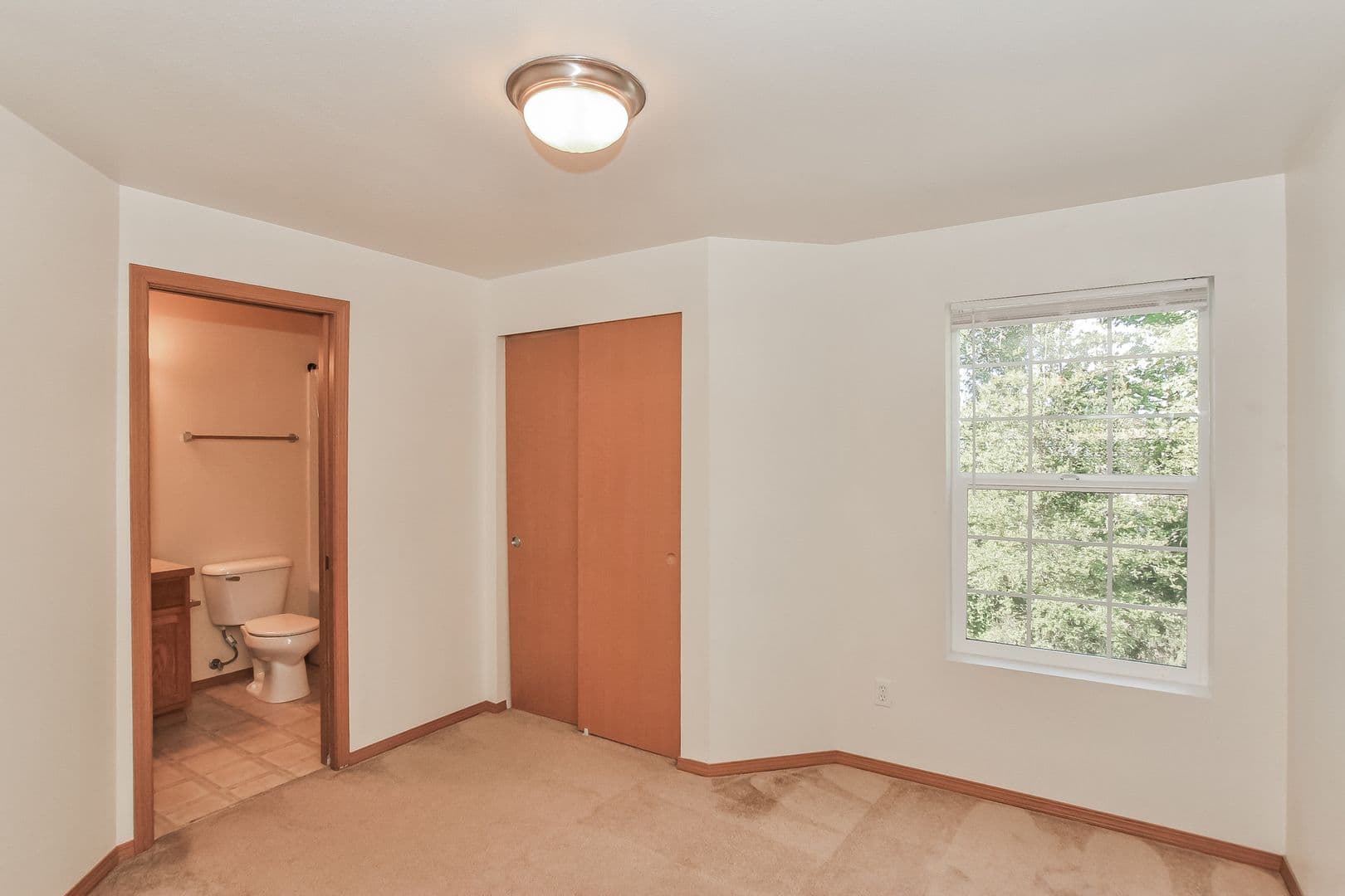 Bremerton House: 7606 Berkeley Pl NE