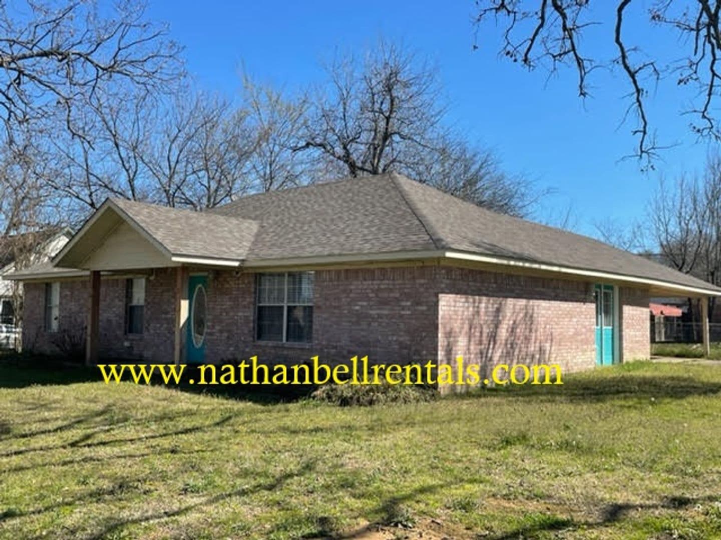 Blossom House: 510 E Fairview St