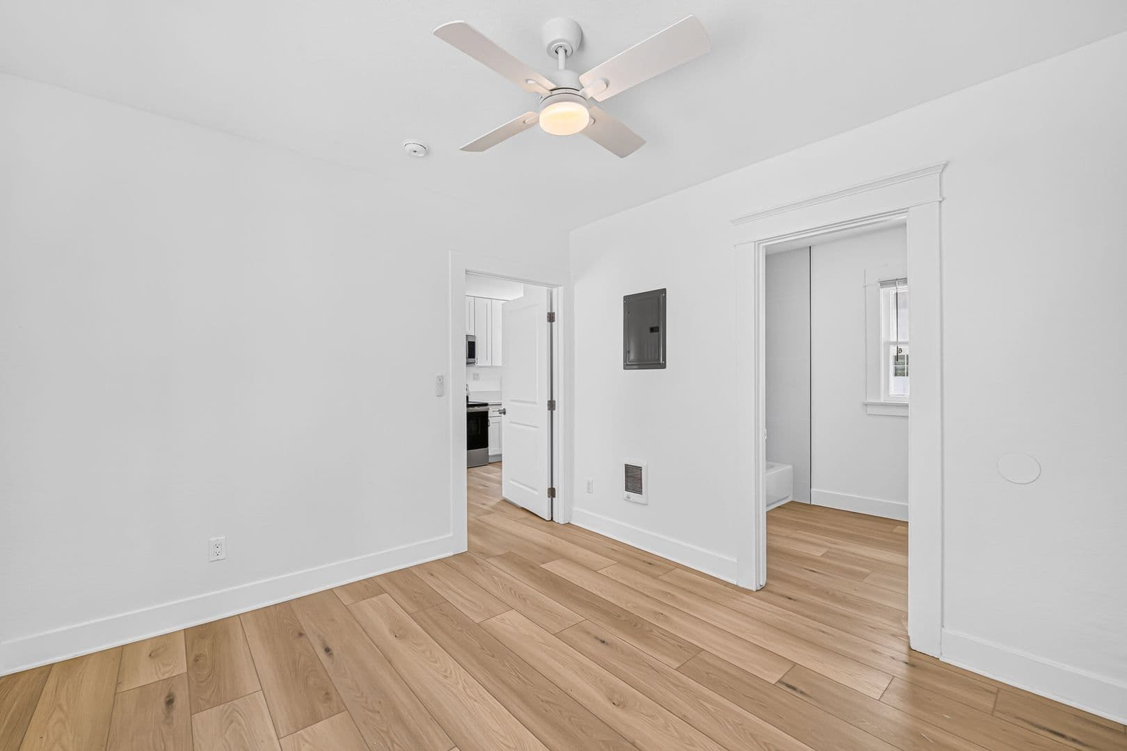 Long Beach Apartment: 525 Chestnut Avenue