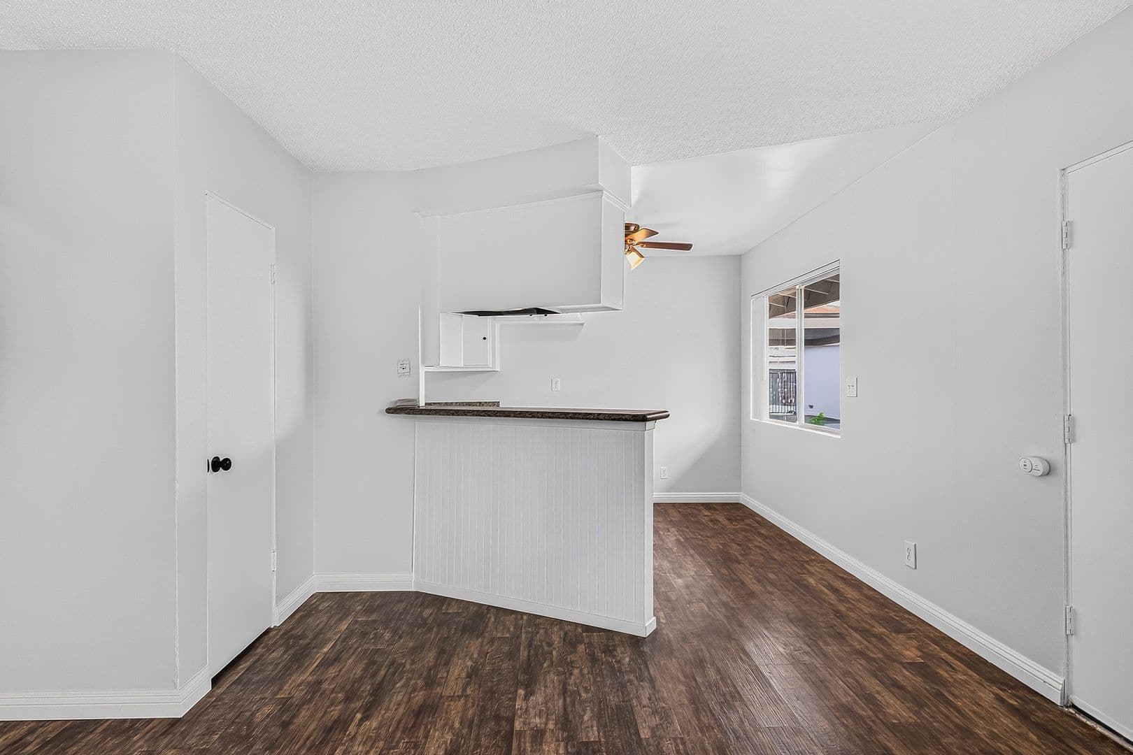 Anaheim Apartment: 147 S Magnolia Avenue