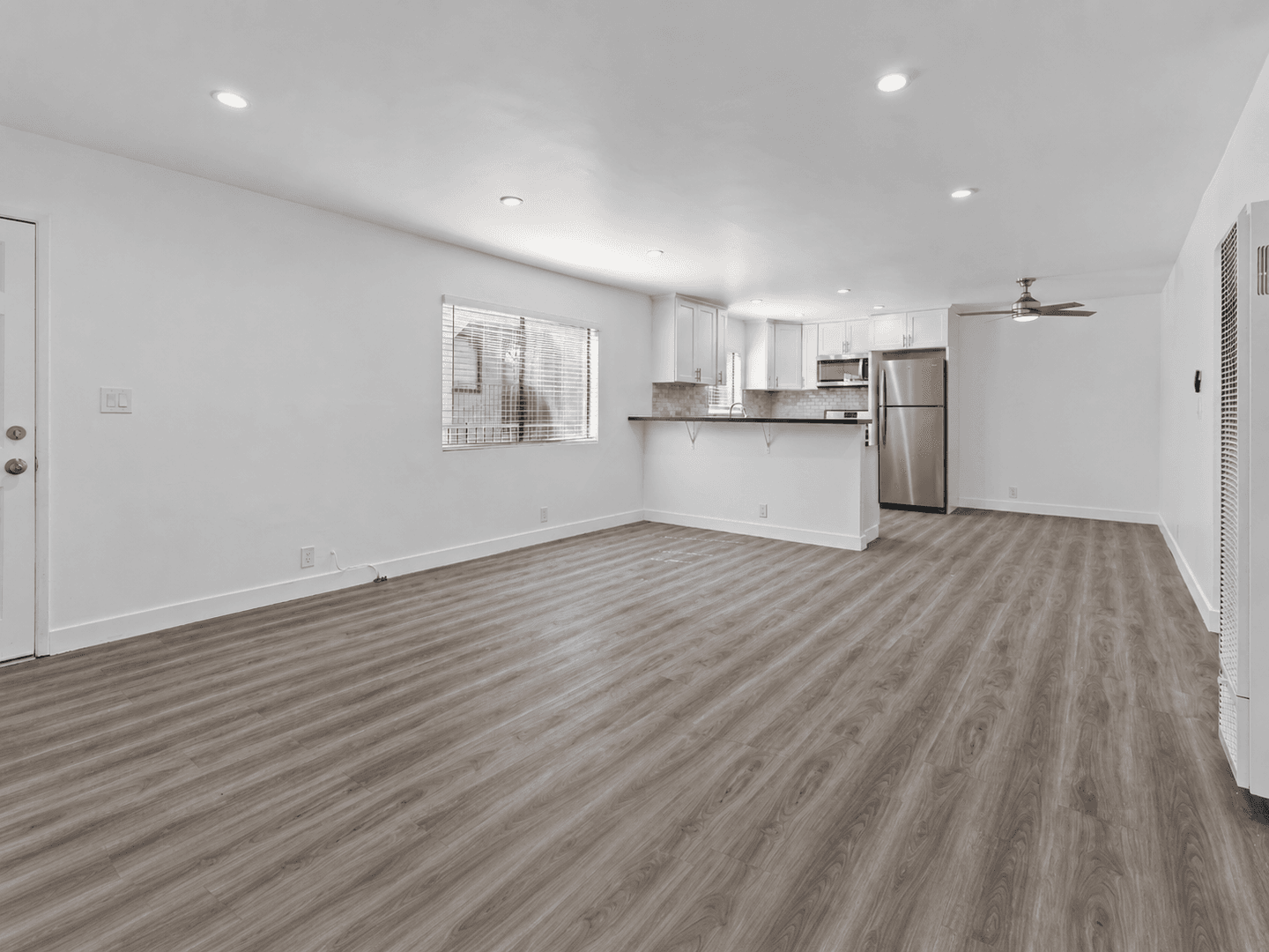Long Beach Apartment: 630 Nebraska Avenue