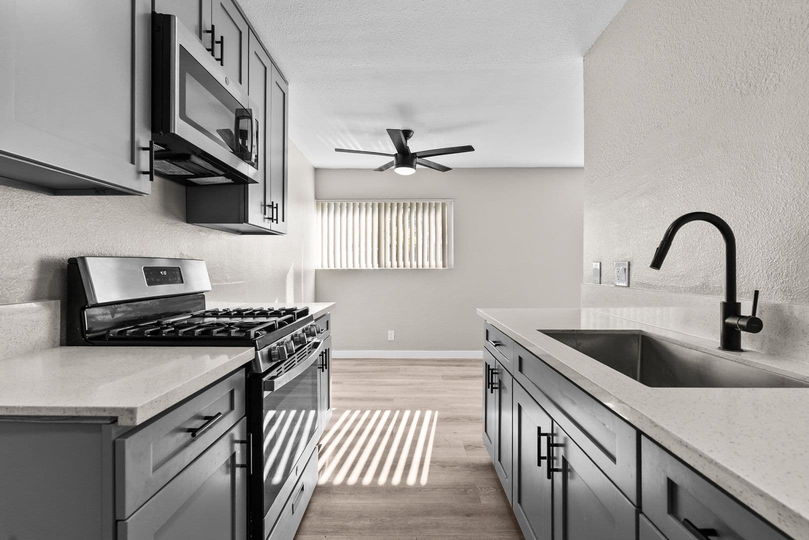 Garden Grove Apartment: 8101 Larson Avenue