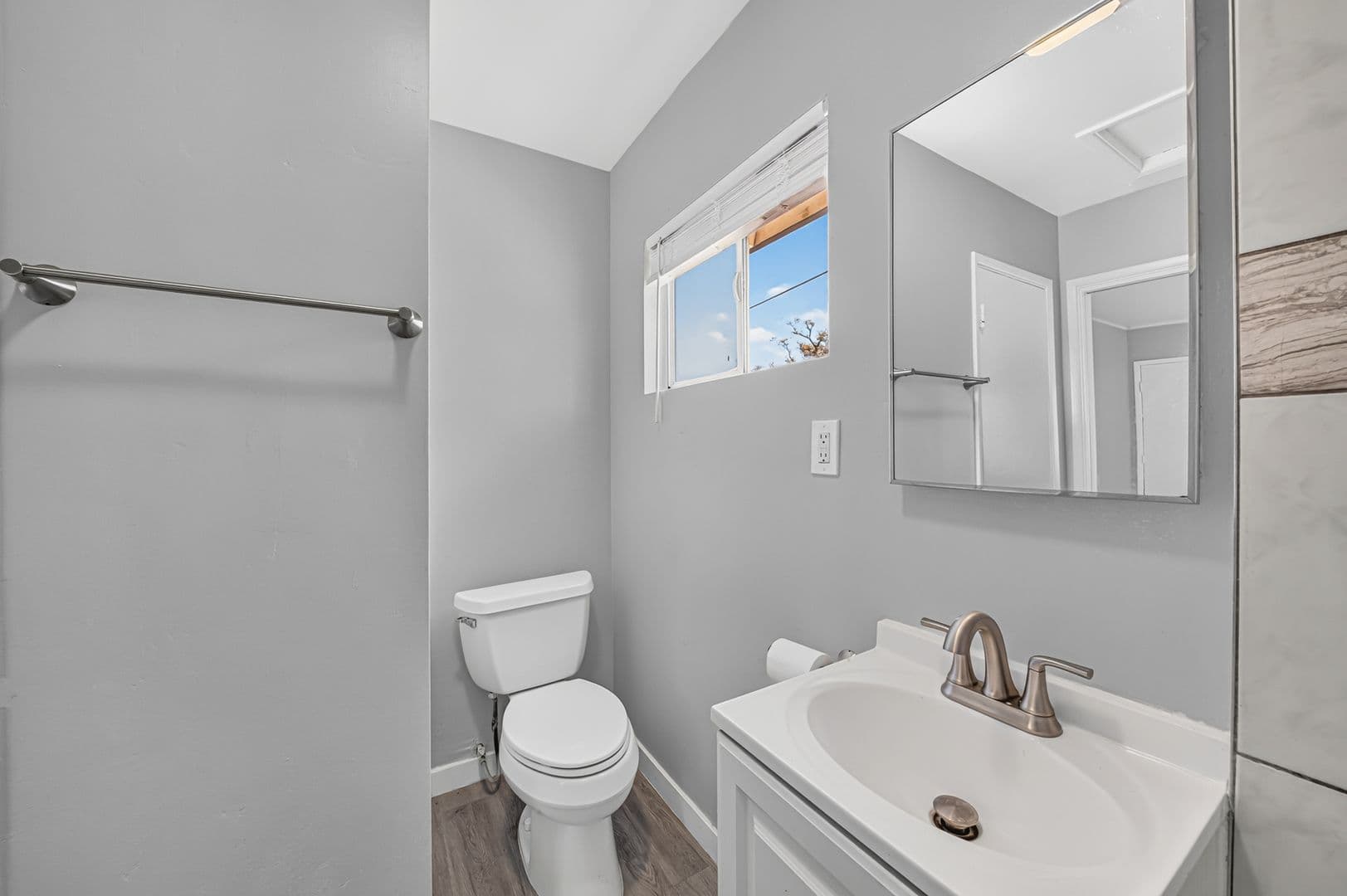 Escondido Apartment: 203 West 3rd Avenue