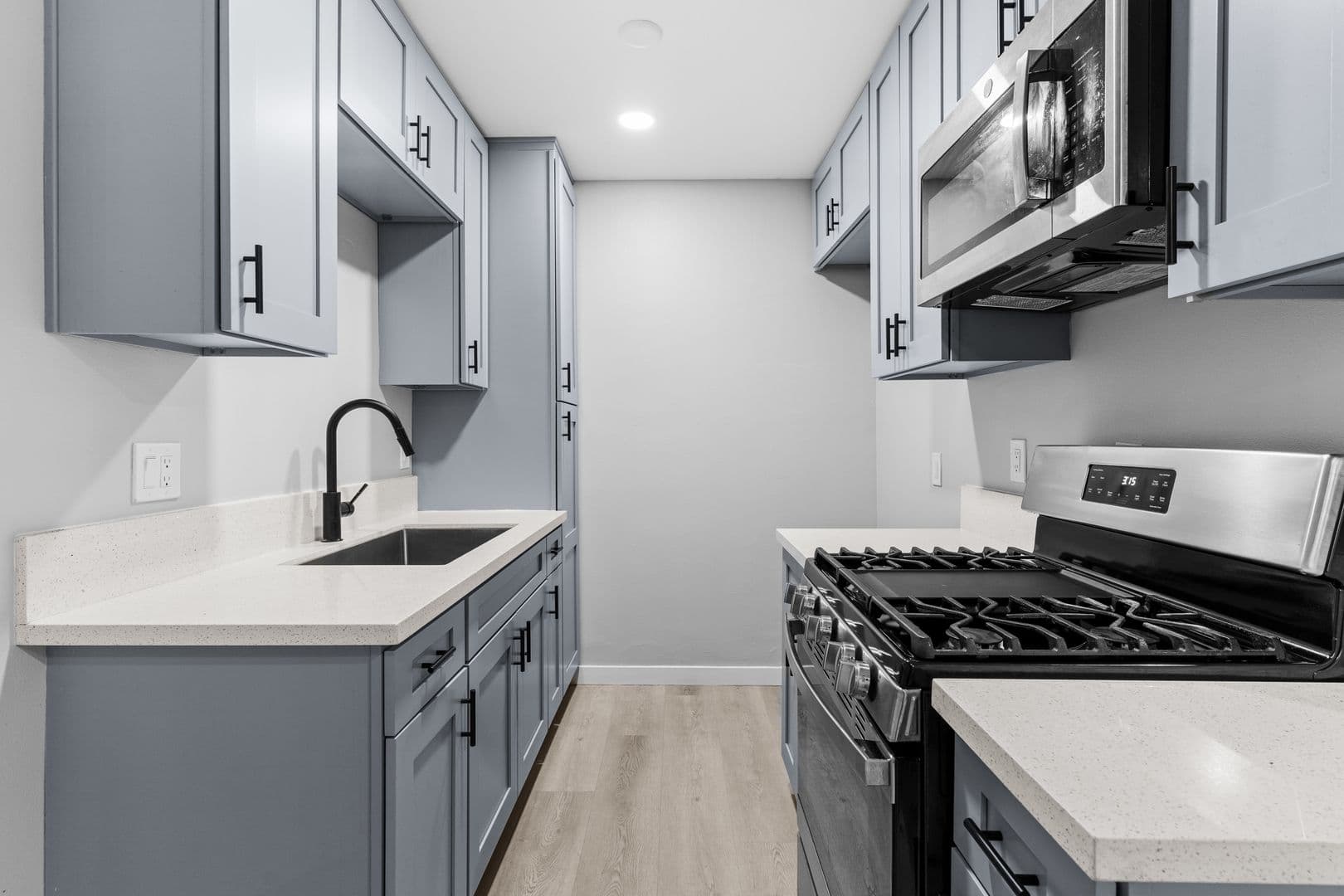 Anaheim Apartment: 9632 Ball Road