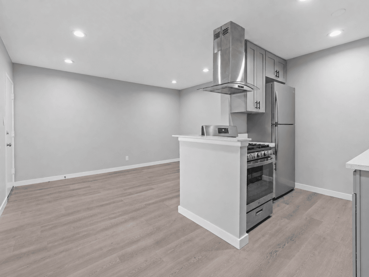 Garden Grove Apartment: 12602 Kensington Lane