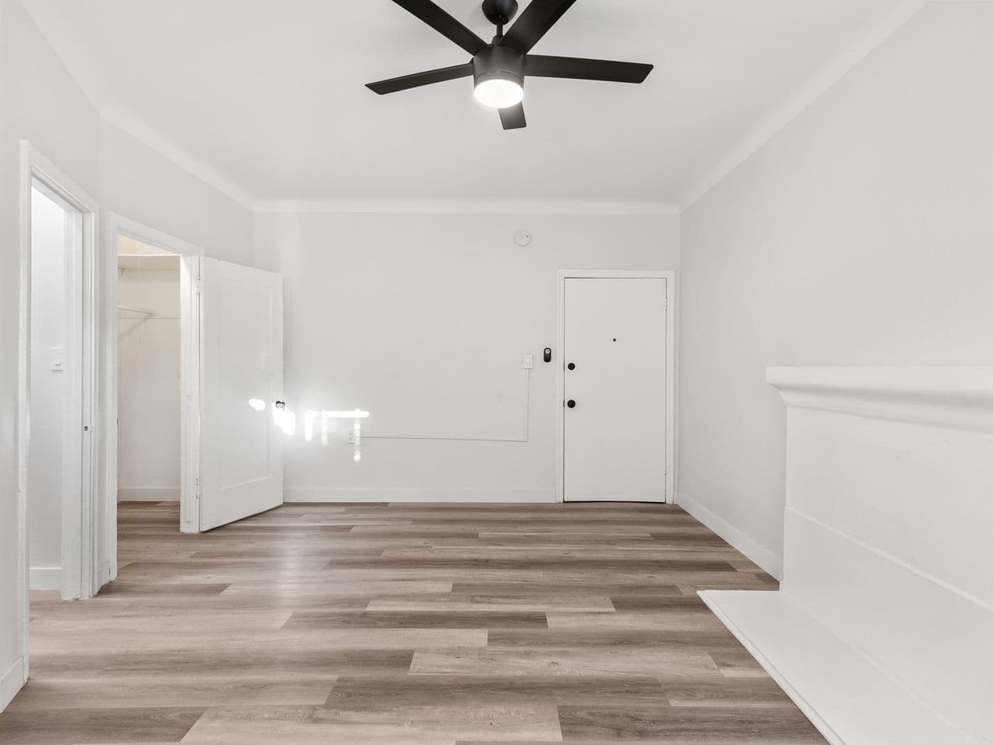 Long Beach Apartment: 608 W 6th Street