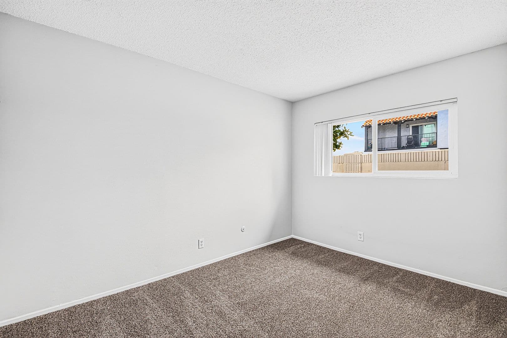 Anaheim Apartment: 147 S Magnolia Avenue
