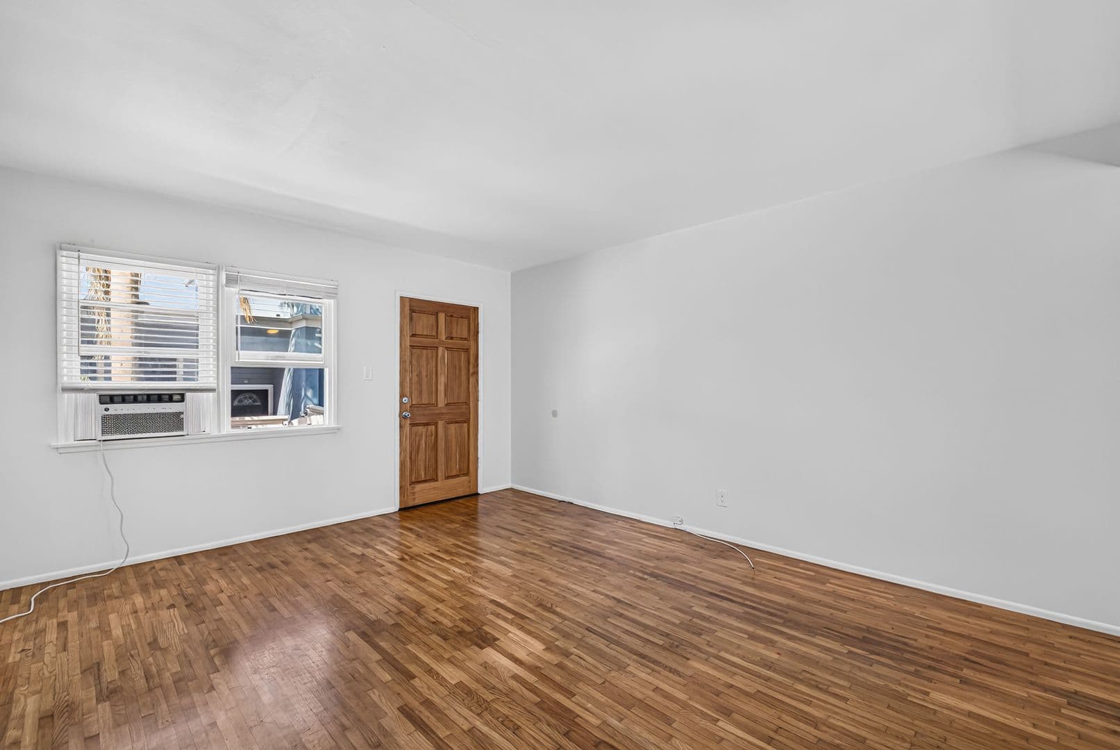 Redondo Beach Apartment: 1906 Voorhees Ave