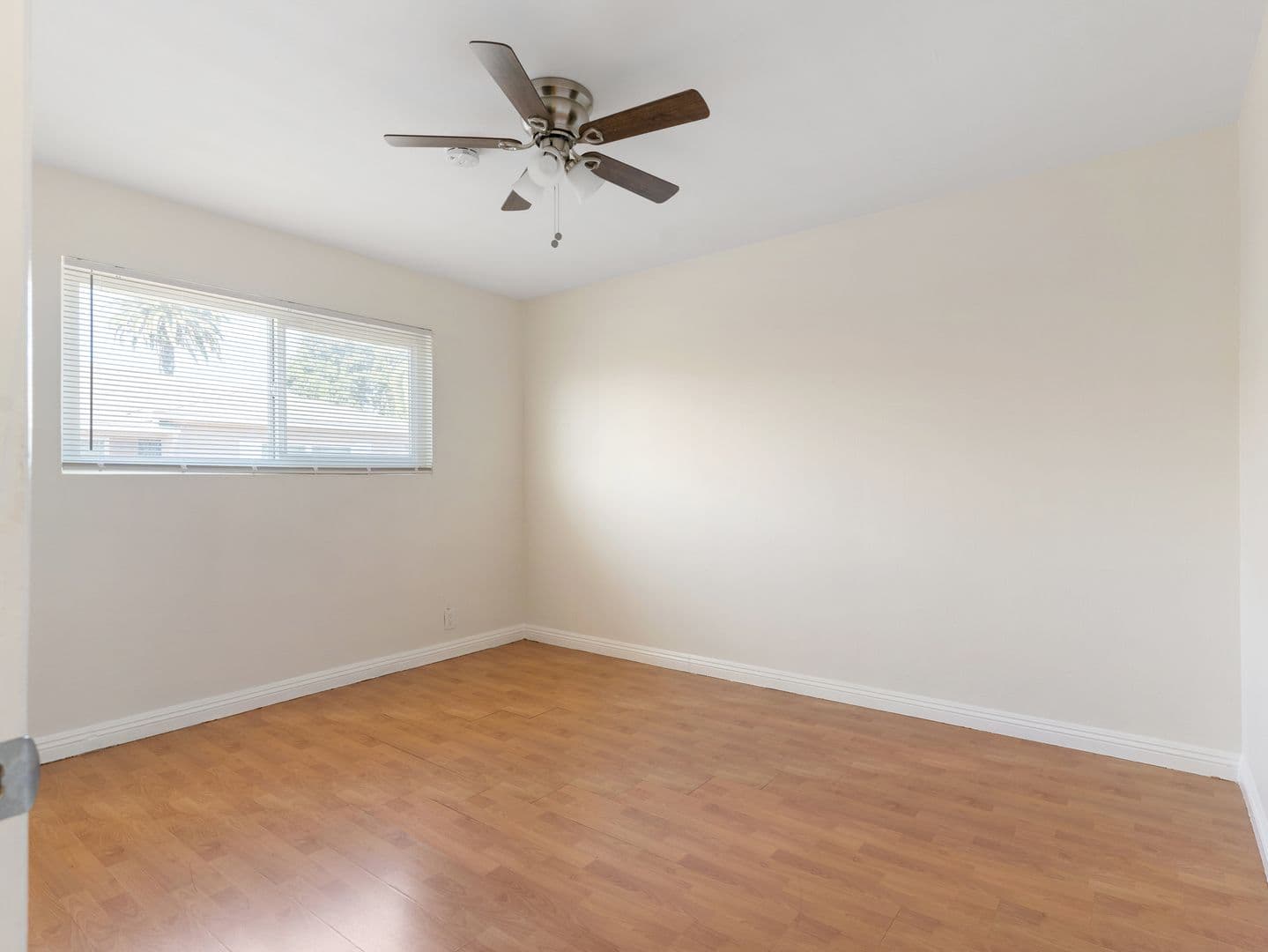 Long Beach Apartment: 731 Orange Avenue