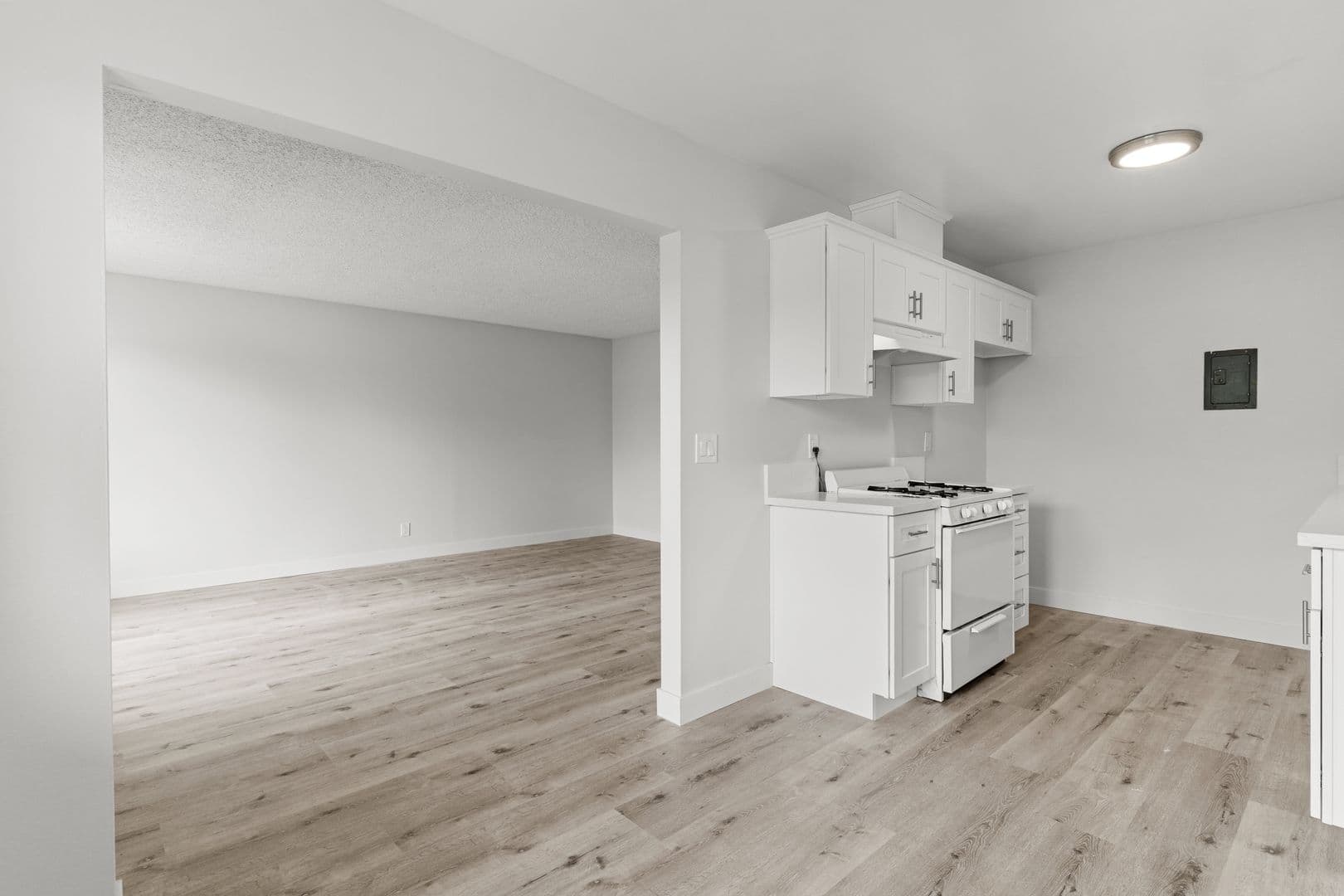 Garden Grove Apartment: 8331 Lampson Avenue