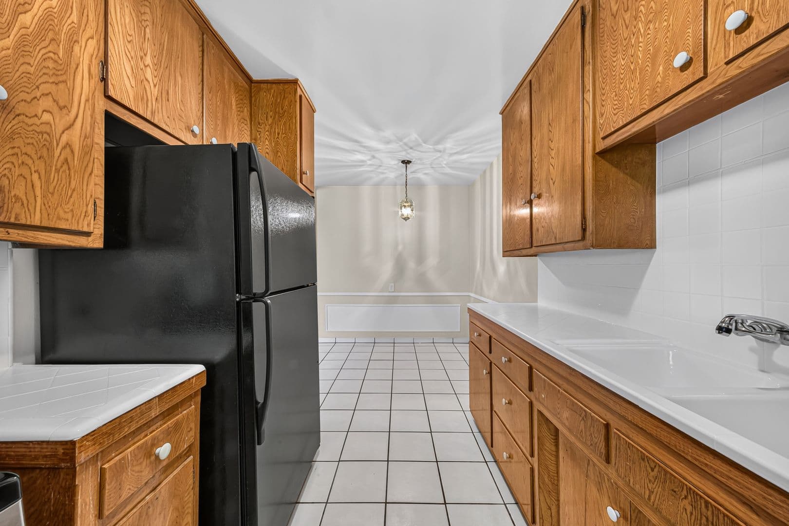 Los Angeles Apartment: 3888 Potomac Ave.