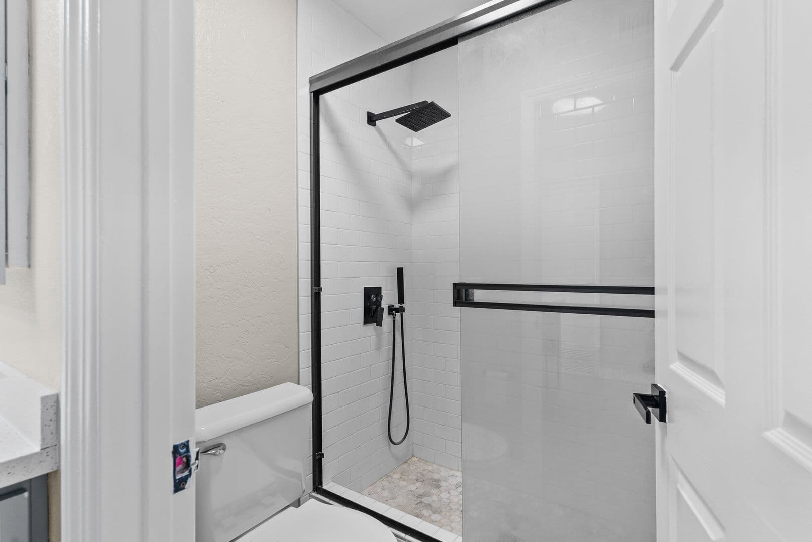 Garden Grove Apartment: 8101 Larson Avenue