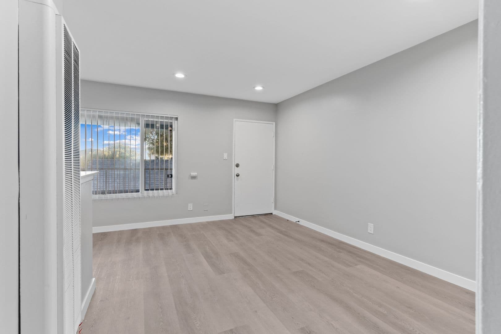 Garden Grove Apartment: 12602 Kensington Lane