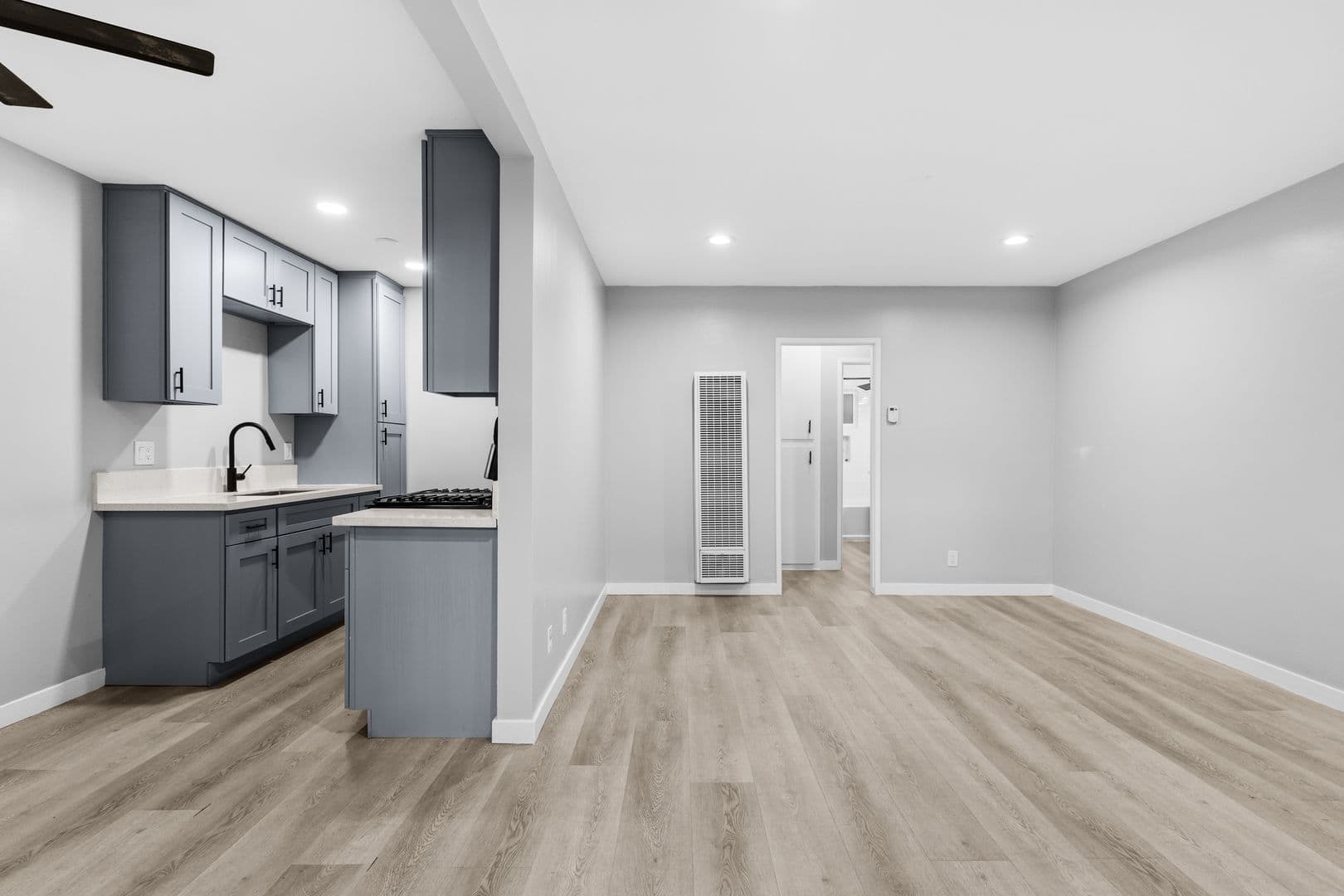 Anaheim Apartment: 9632 Ball Road