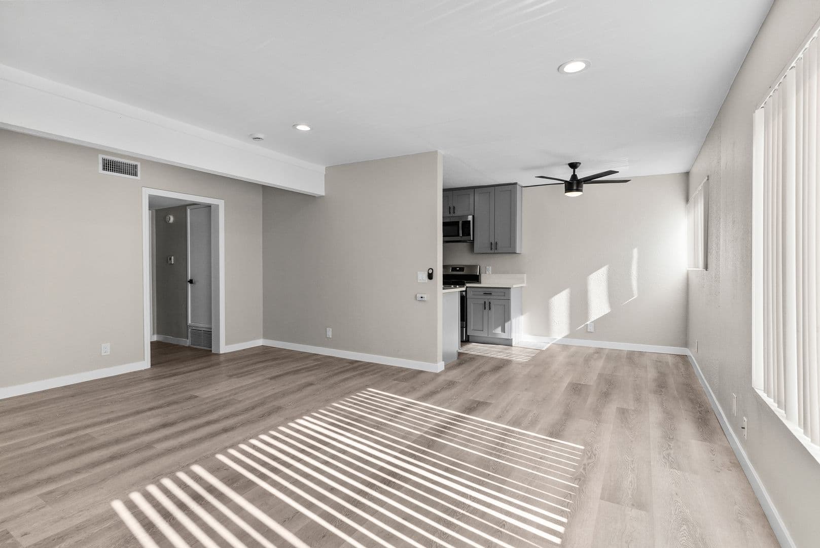 Garden Grove Apartment: 8101 Larson Avenue