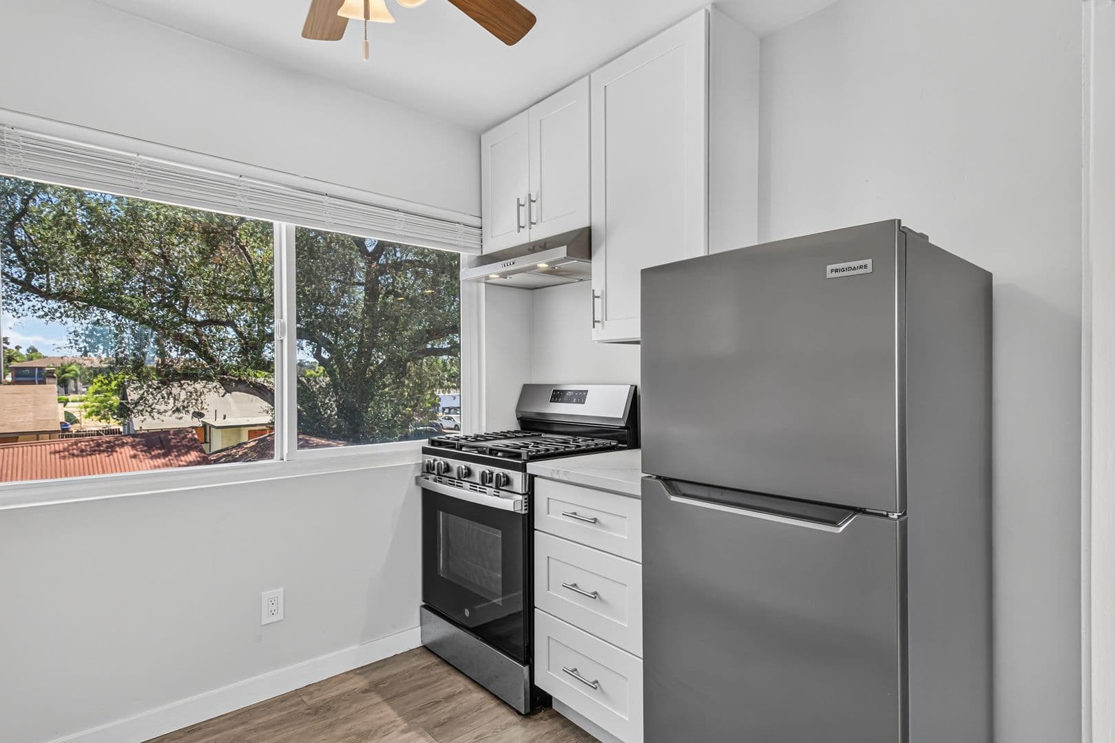 Escondido Apartment: 203 West 3rd Avenue