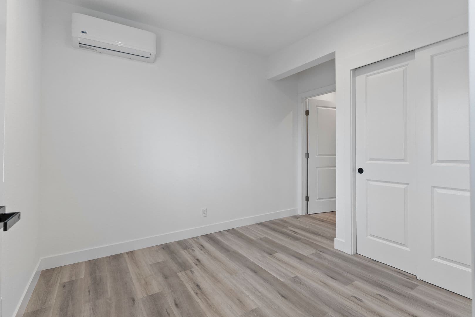 Anaheim Apartment: 9632 Ball Road