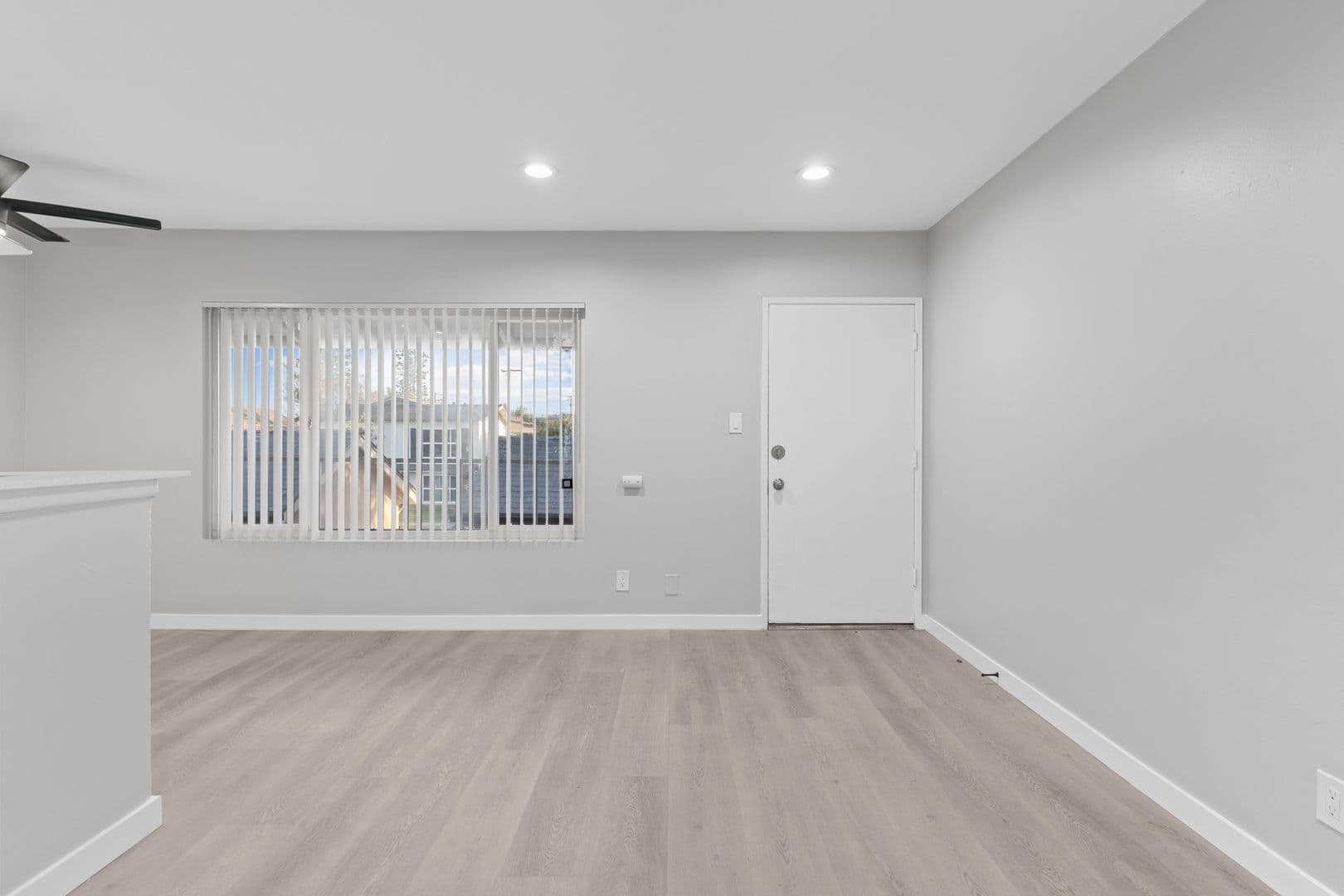 Garden Grove Apartment: 12602 Kensington Lane