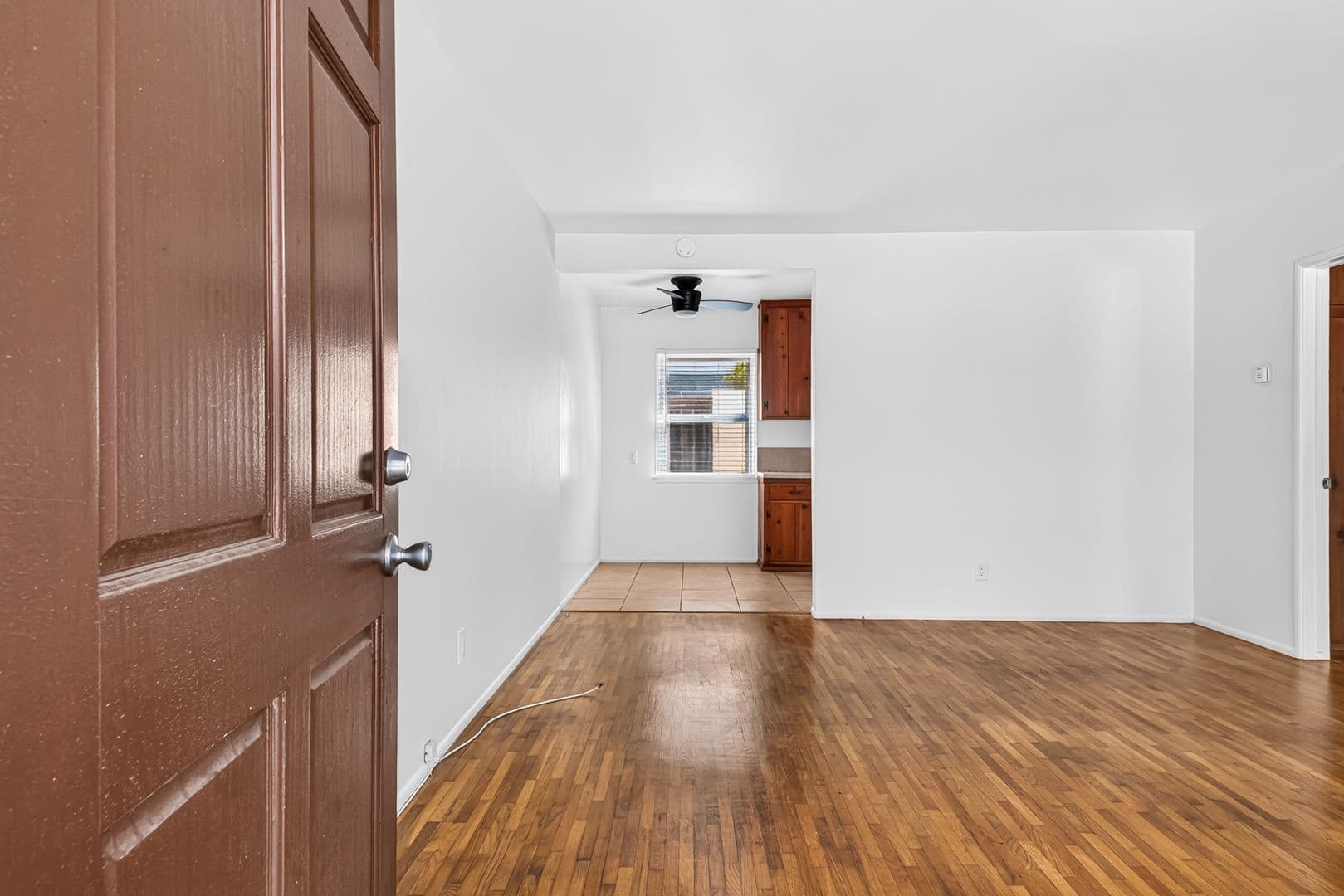 Redondo Beach Apartment: 1906 Voorhees Ave