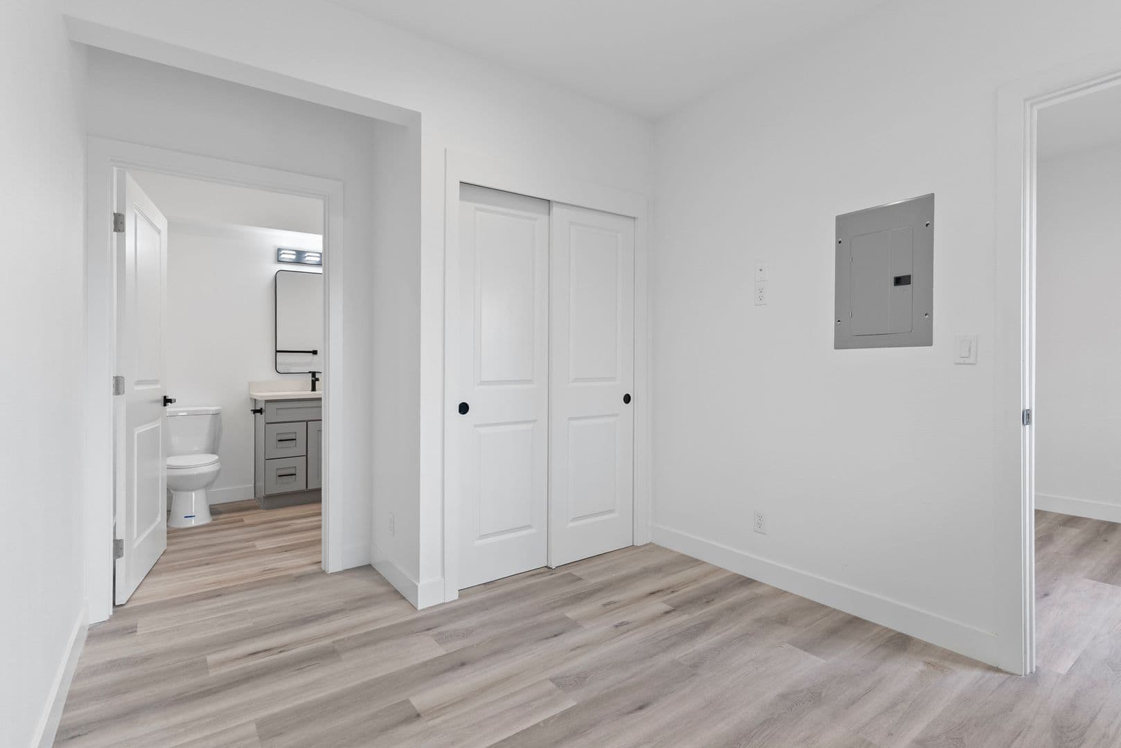 Anaheim Apartment: 9632 Ball Road