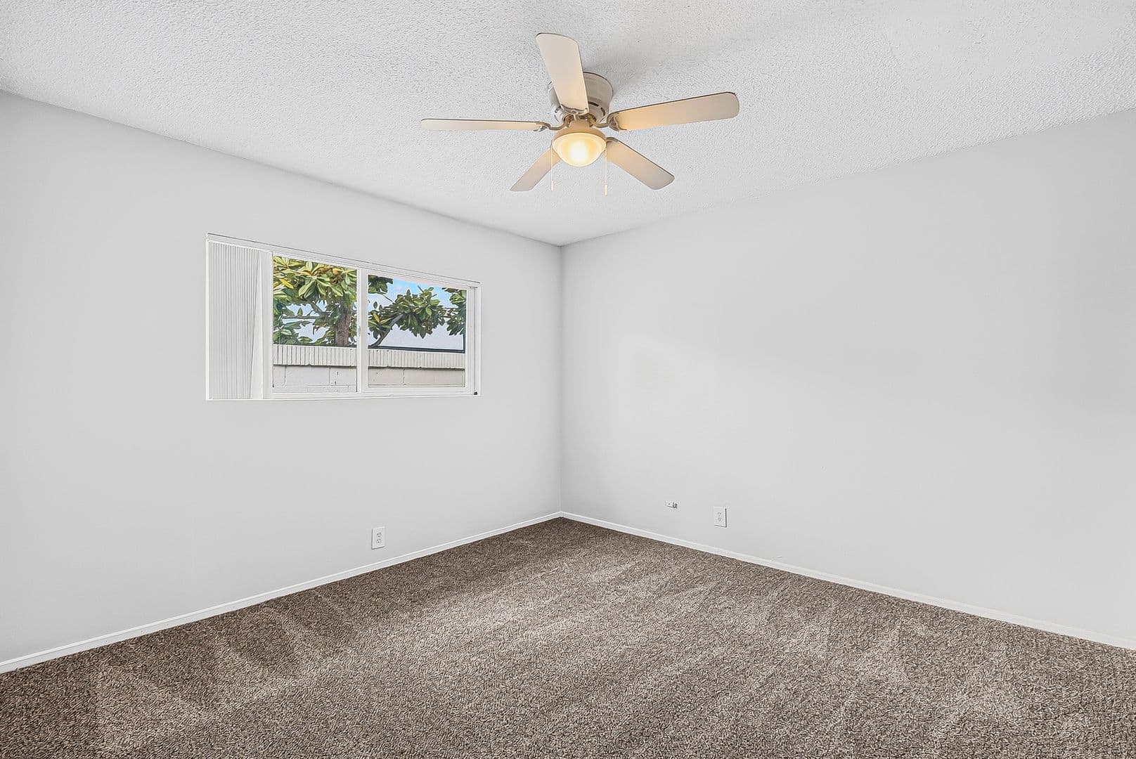 Anaheim Apartment: 147 S Magnolia Avenue