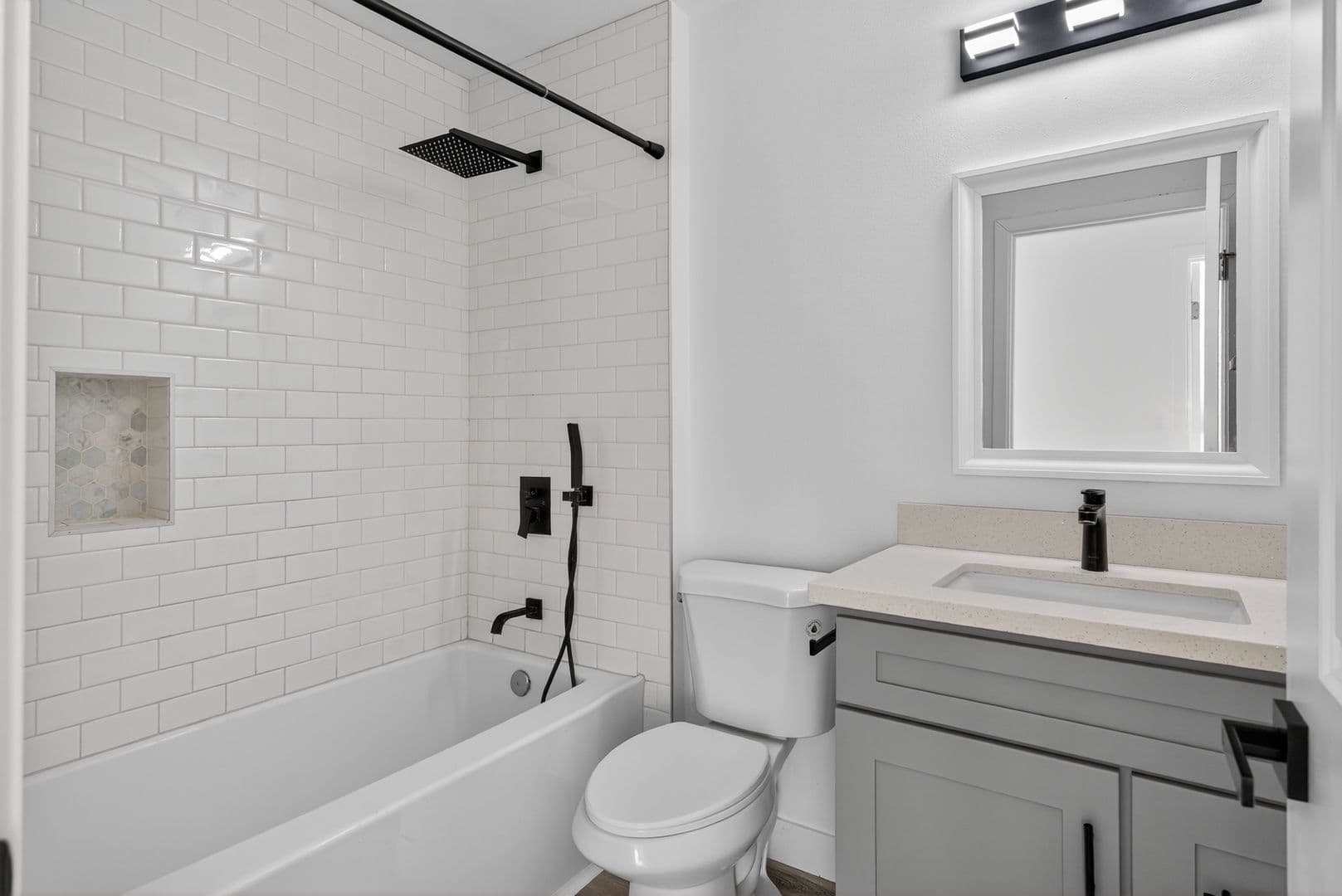Fullerton Apartment: 113-201 South Lillie Avenue