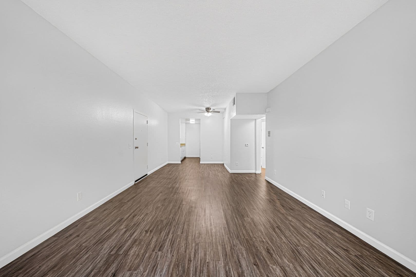 Los Angeles Apartment: 10749 Francis Pl